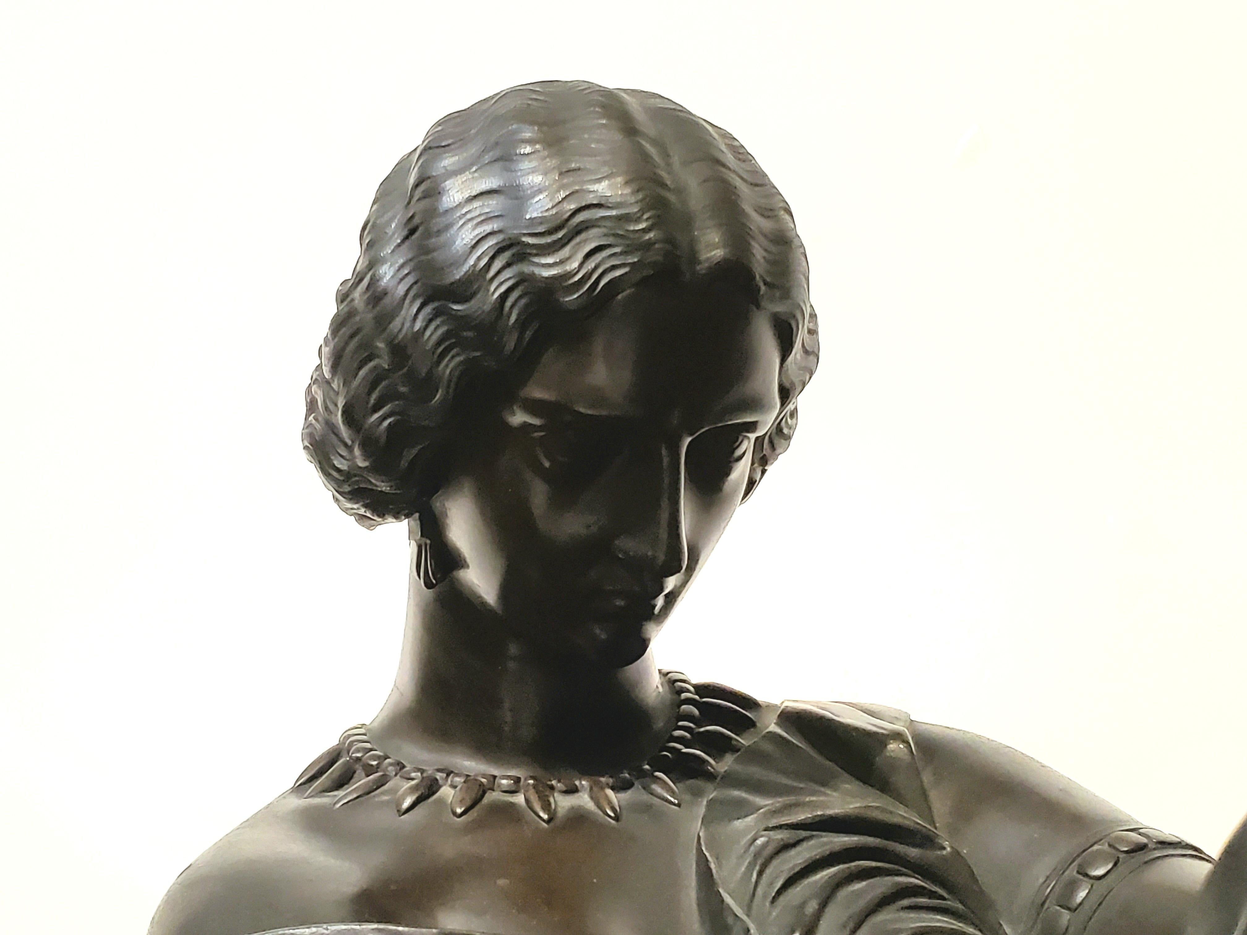 Antike Bronzeskulptur des Dichters „Sappho“ 2