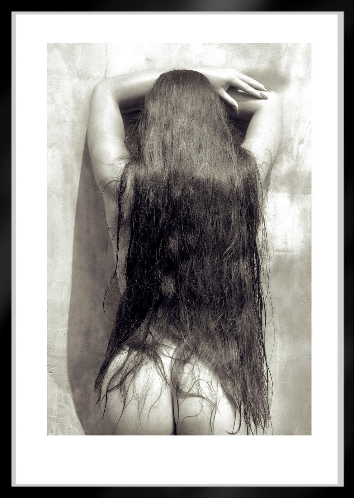 Sarah- Signed limited edition nude print, Sexy back woman, Long hair - Contemporary Photograph by Ian Sanderson