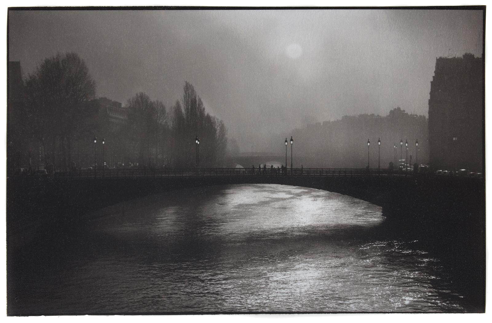 Ian Sanderson Black and White Photograph – Pont d'Arcole - Platinum Palladium print on vellum over silver, limited edition