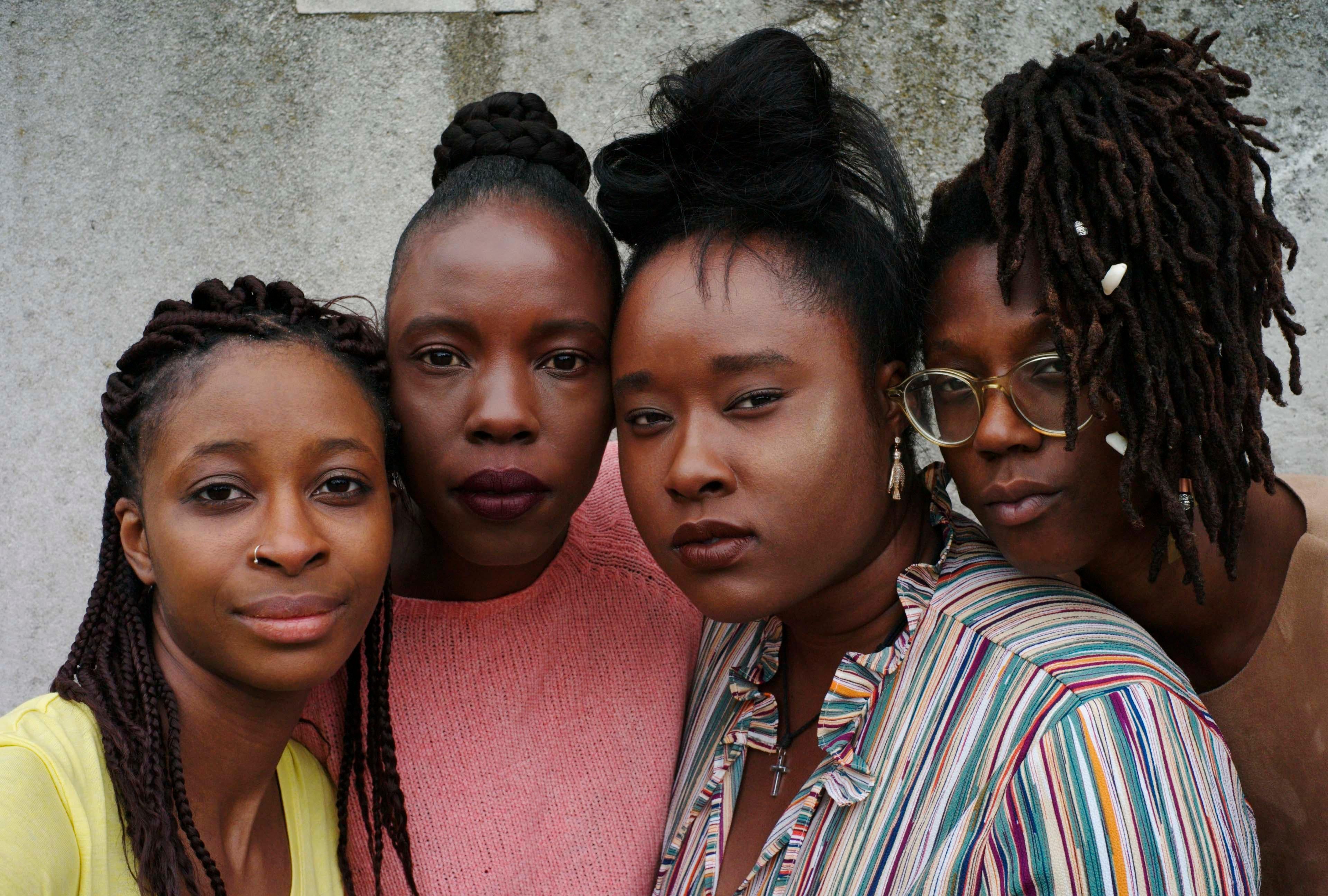 Heun Jung Kim Figurative Photograph - Untitled - Portrait of Black African Women in London by Korean Photographer