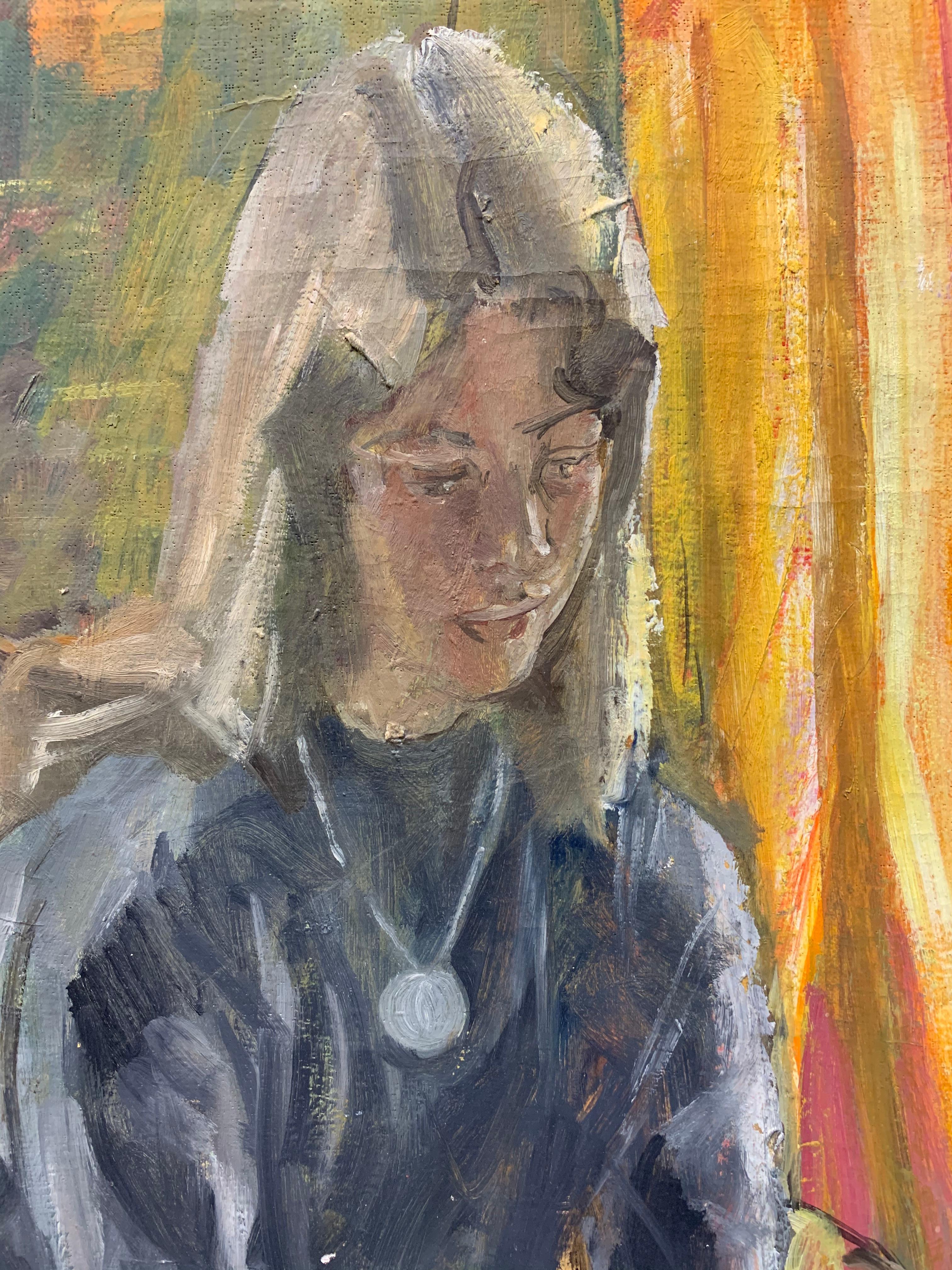 Portrait impressionniste moderne d'une femme dans un intérieur avec une plante - Moderne Painting par Joseph Plaskett