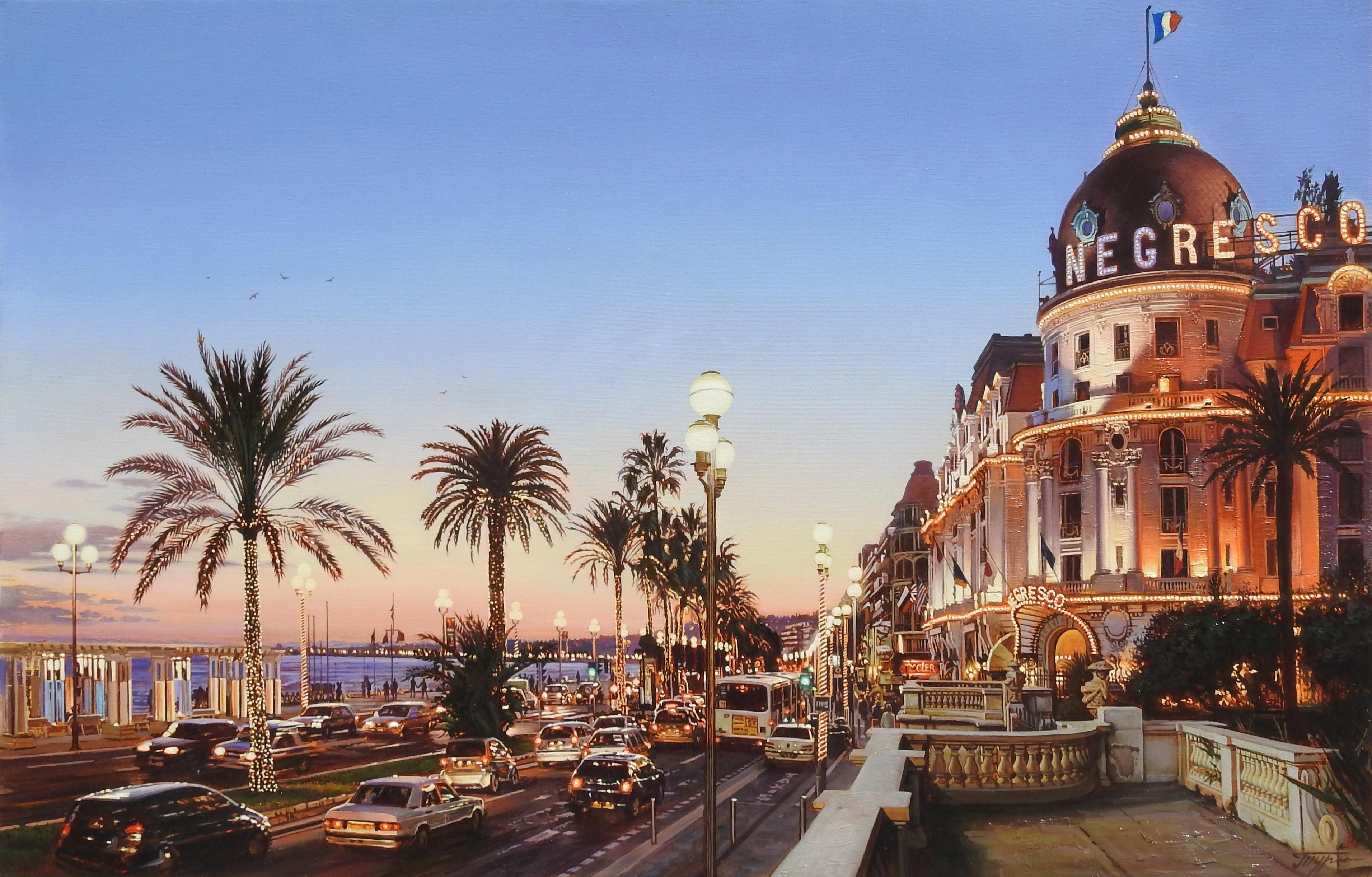 "Hotel Negresco, Nizza" von Oleg Turchin ist 30x47 Zoll groß und in Öl auf Leinwand gemalt. Diese realistische Darstellung des berühmten Hotels Negresco an der Promenade des Anglais an der Baie de Anges in Nizza, Frankreich, fängt die Pracht eines