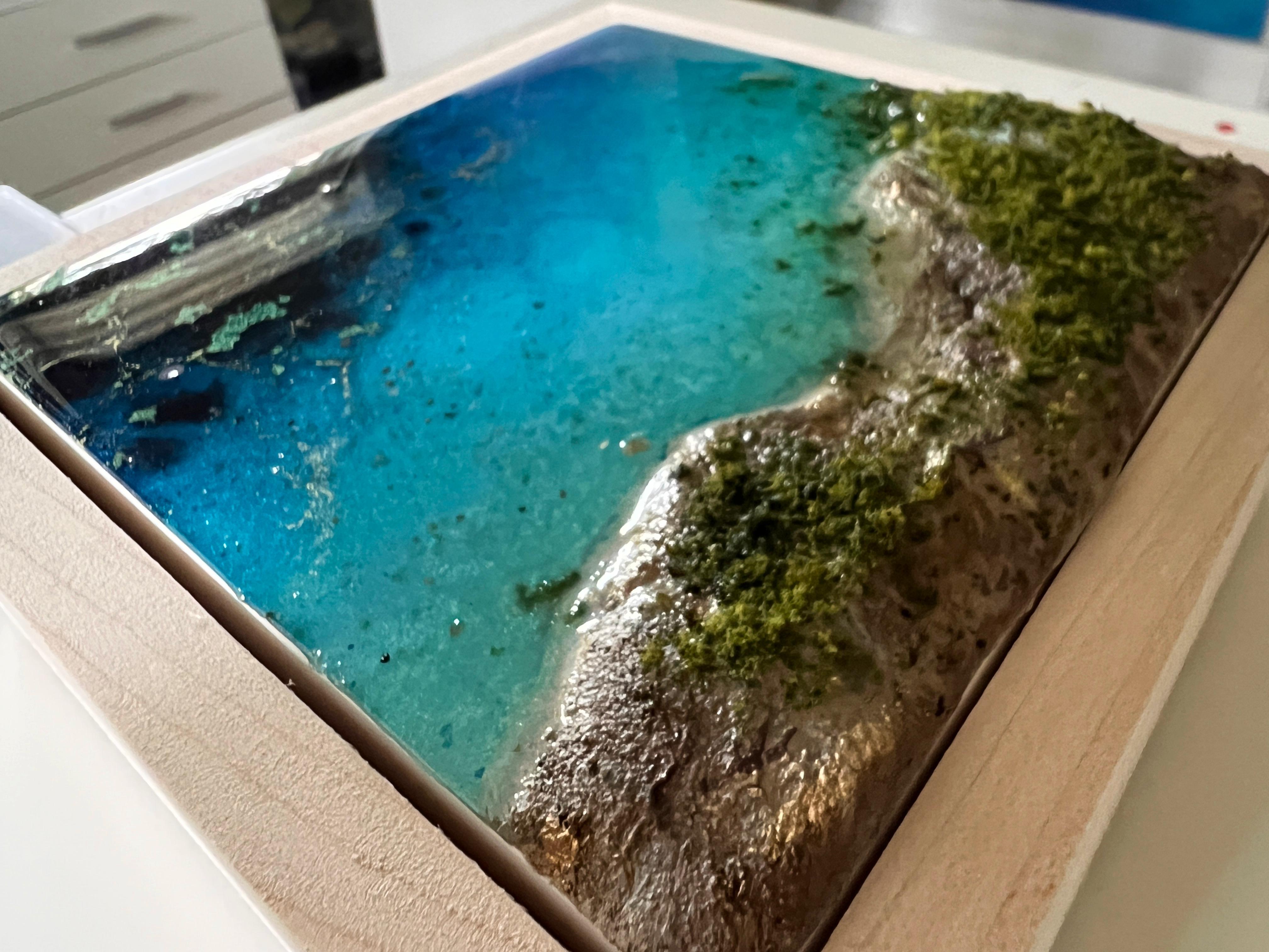 « Flying Over the Ocean n° 10 », vue aérienne d'une plage d'océan par Ana Hefco en vente 2