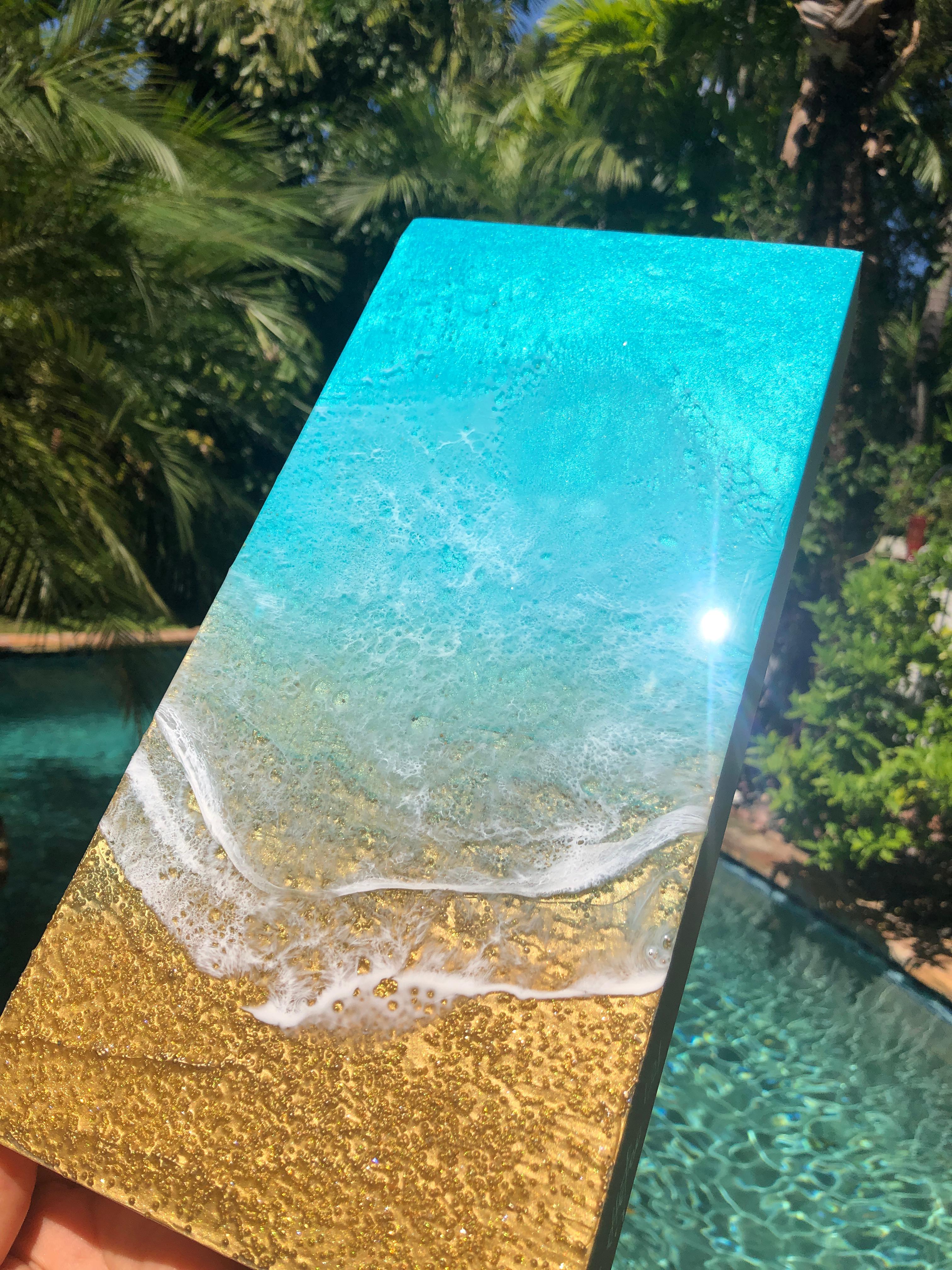 « Teal Waves #52 », Waves luminescentes on Golden Shore d'Ana Hefco en vente 1