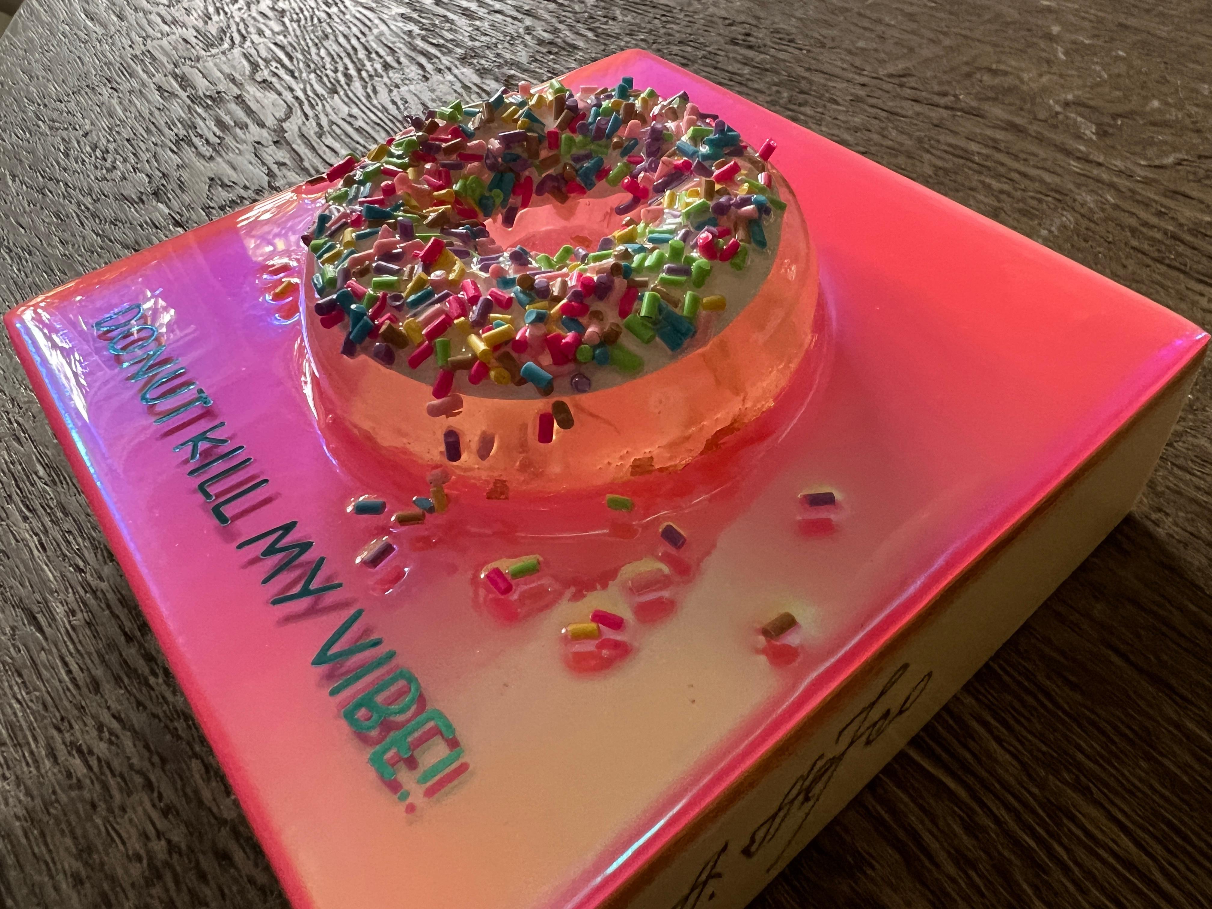 « S Donut Kill My Vibe n°10, Florescent Donut 3D Donut by Ana Hefco en vente 4