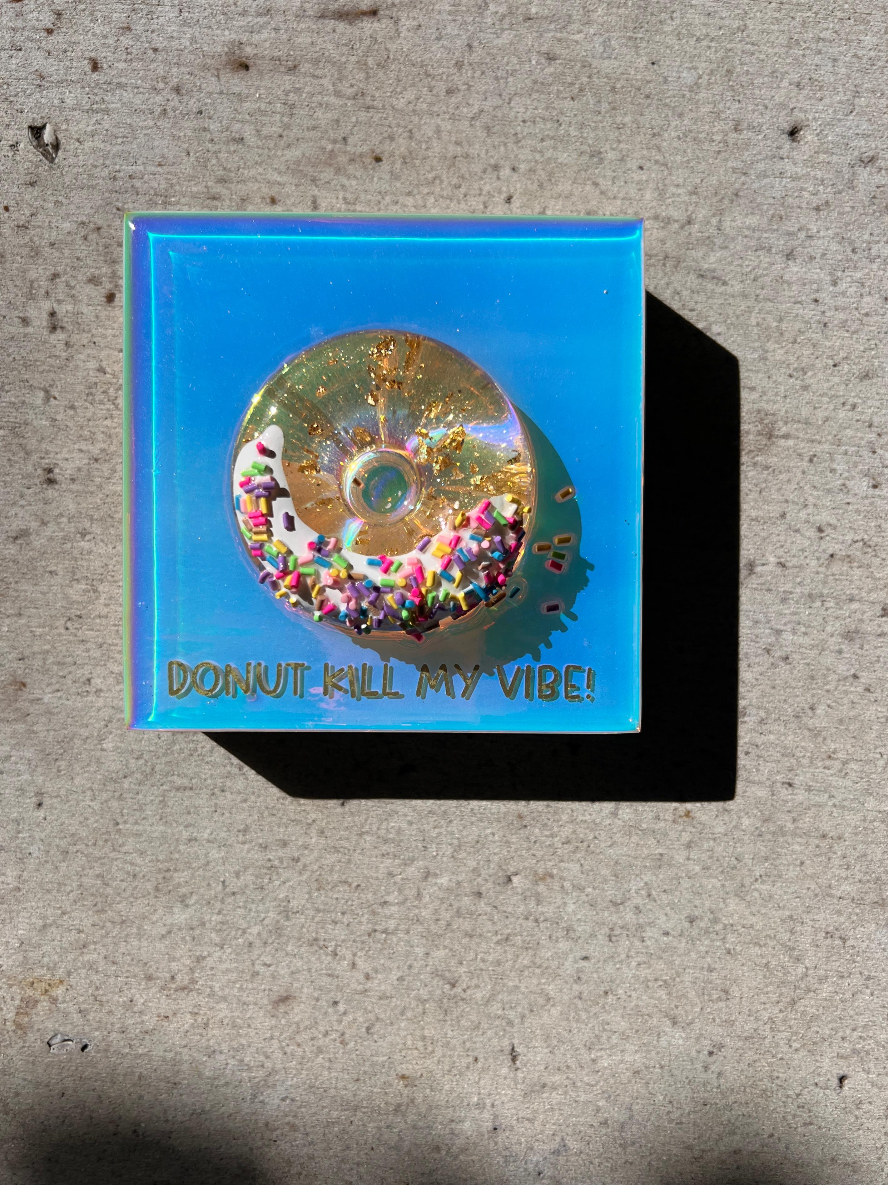 « S Donut Kill My Vibe n°6, Florescent Donut 3D Donut by Ana Hefco en vente 3