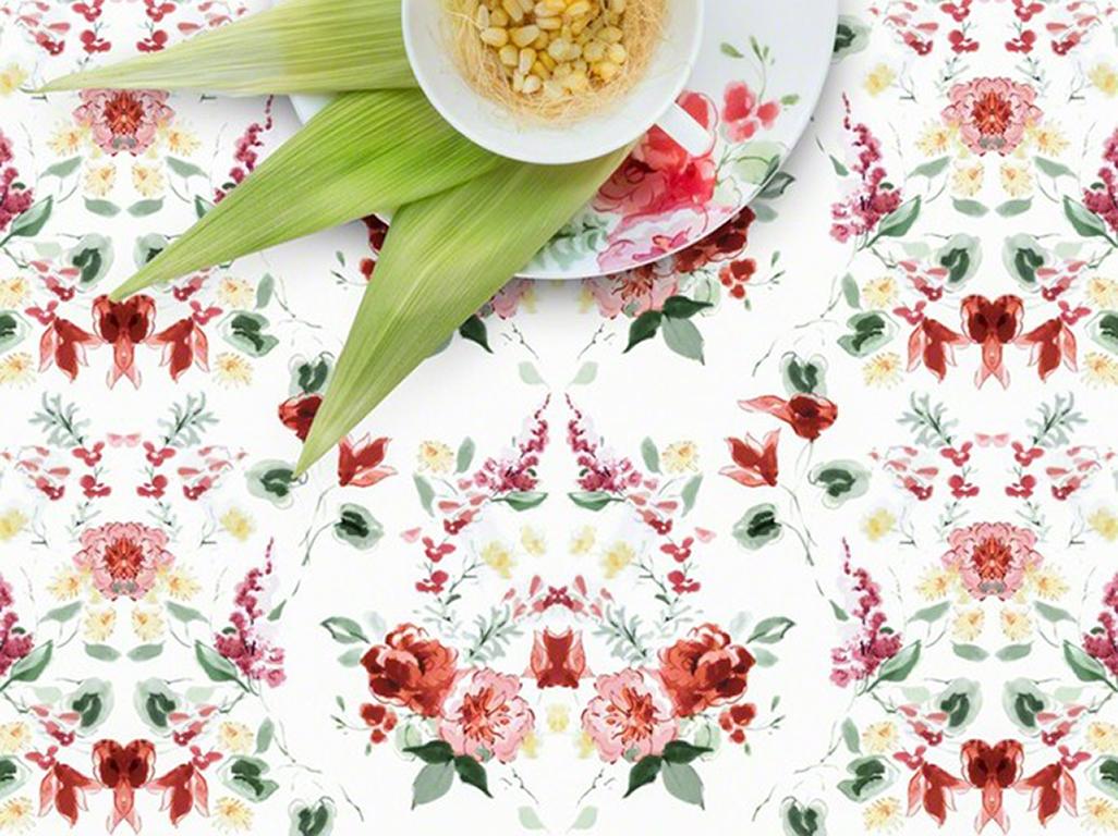 Wedgwood Jasper Conran with Corn - Red green yellow floral corn food still life - Contemporary Photograph by JP Terlizzi