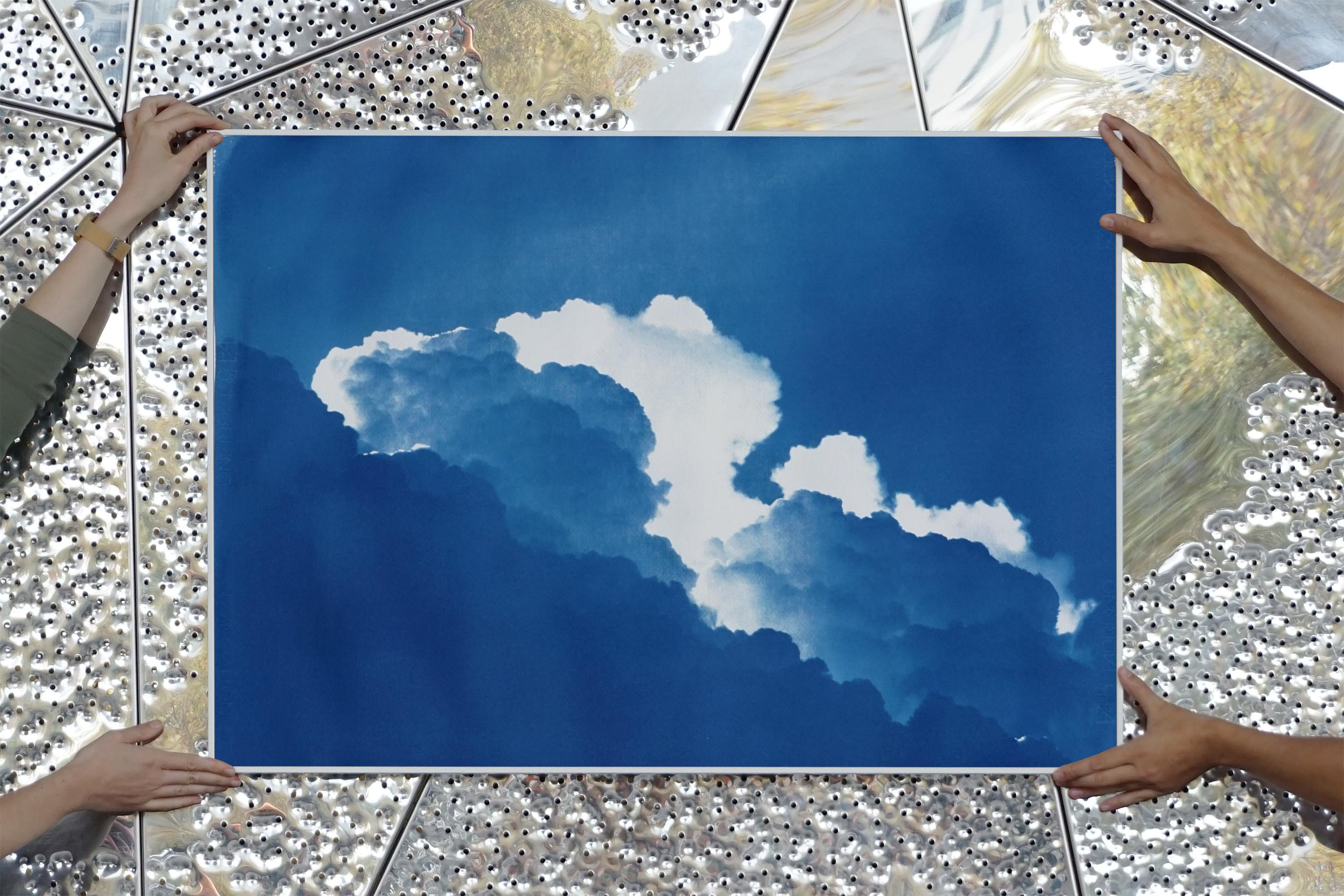 Nuvole azzurre,  Paesaggio stampato in cianotipia con toni blu, paesaggio contemporaneo in vendita 3