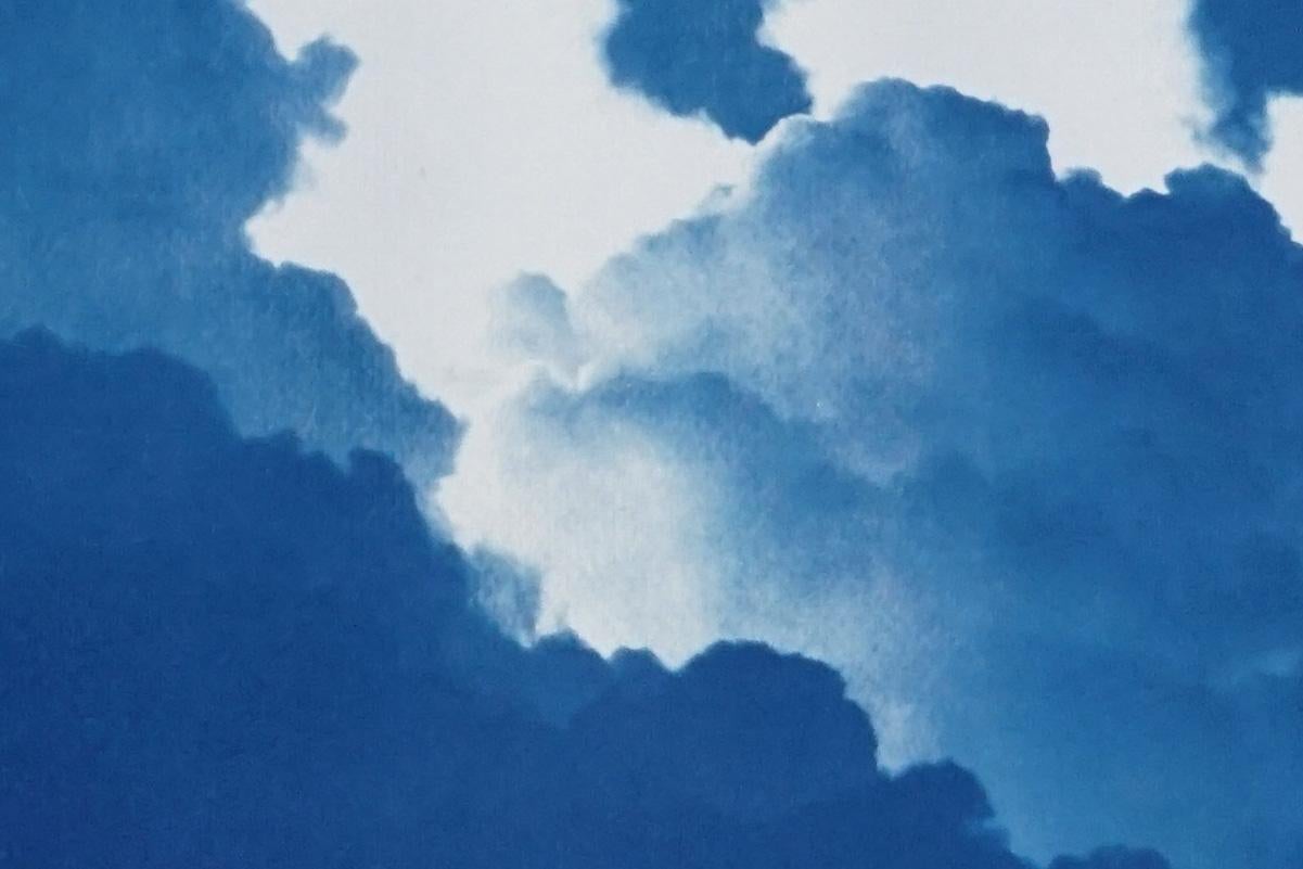 Nuvole azzurre,  Paesaggio stampato in cianotipia con toni blu, paesaggio contemporaneo in vendita 7
