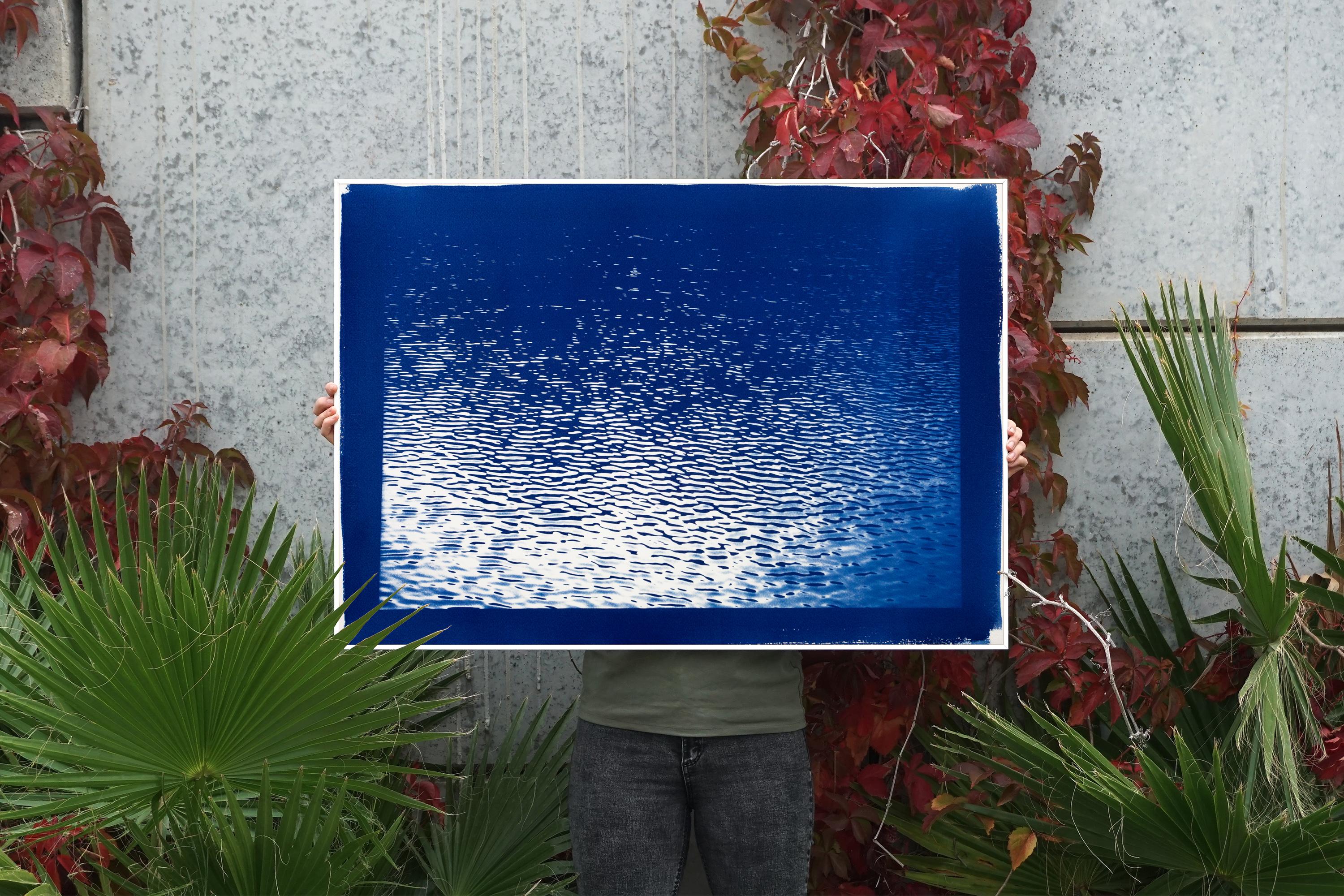 Panorama del lago Tahoe, paesaggio nautico in cianotipia blu, arte acquatica minimale in vendita 2