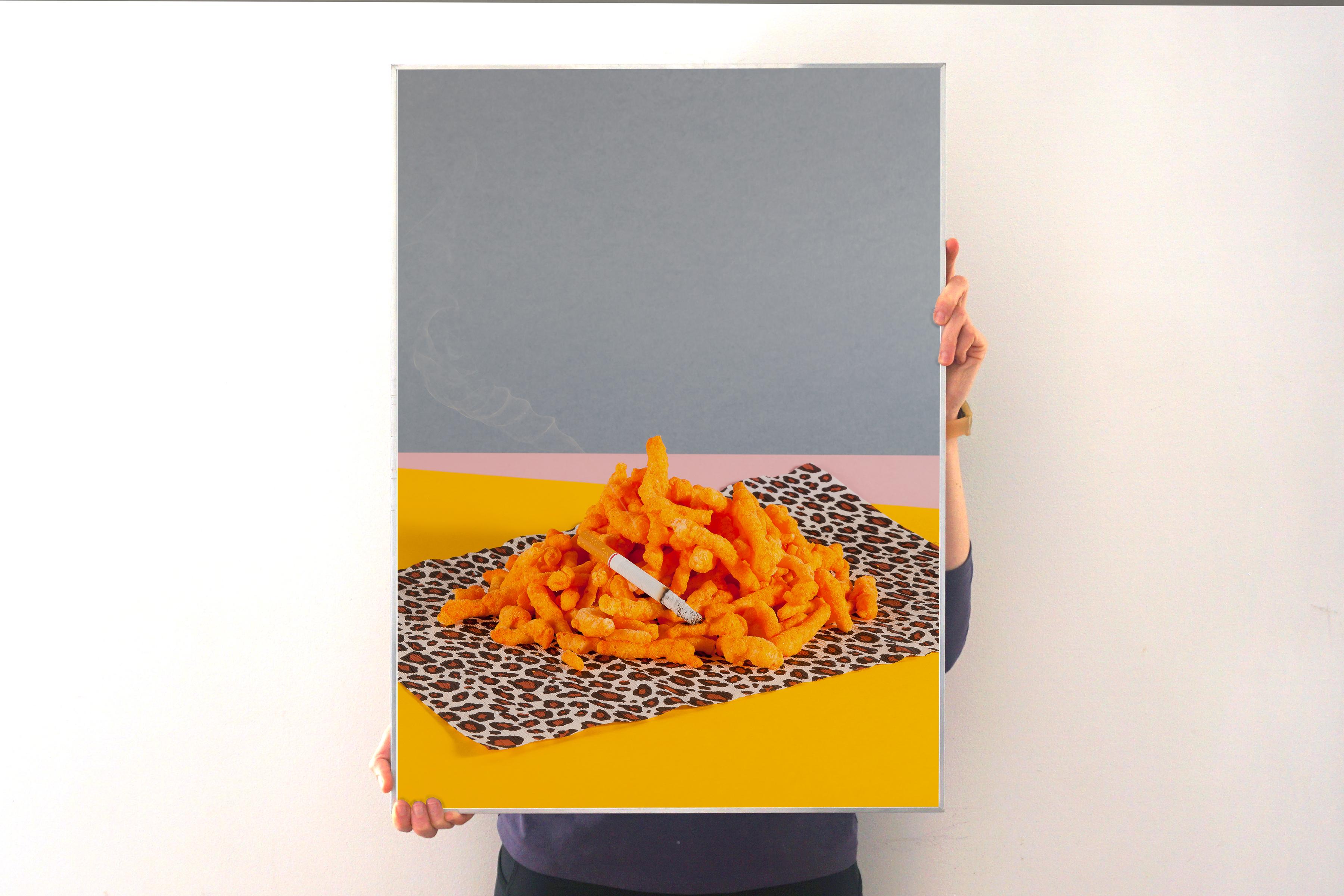 Moderner Druck von „Stillleben für Fast Food“  Lebensmittelszene mit Tiermuster  Textur und Textur des Spiegels (Orange), Interior Print, von Ryan Rivadeneyra