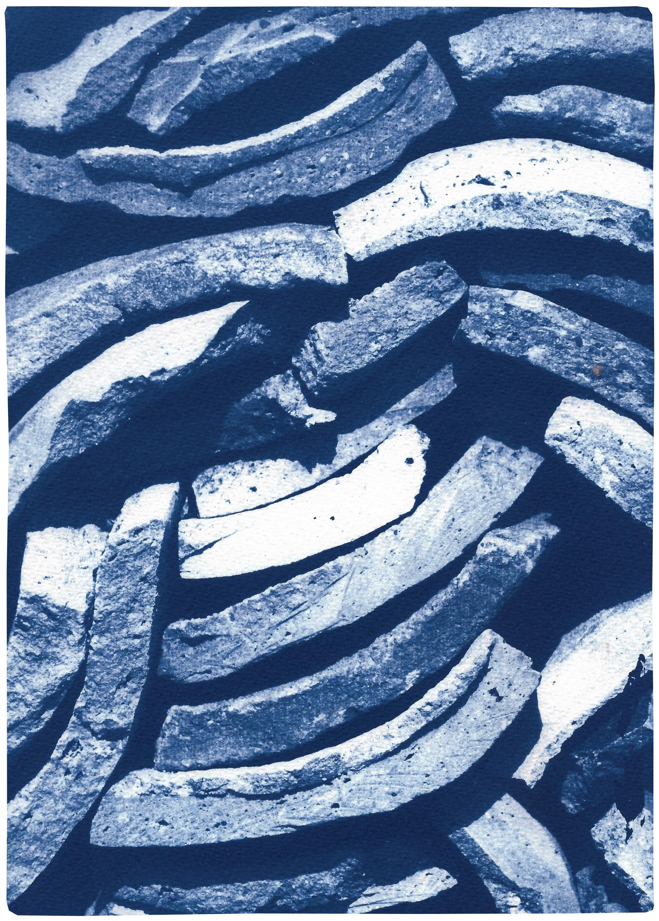Country House Art of Stacked Curves Tiles in Blue Tones, Large Cyanotype Print