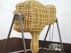 installation de sculpture « Hand » sans titre de Michael Sailstorfer  Artistics allemands