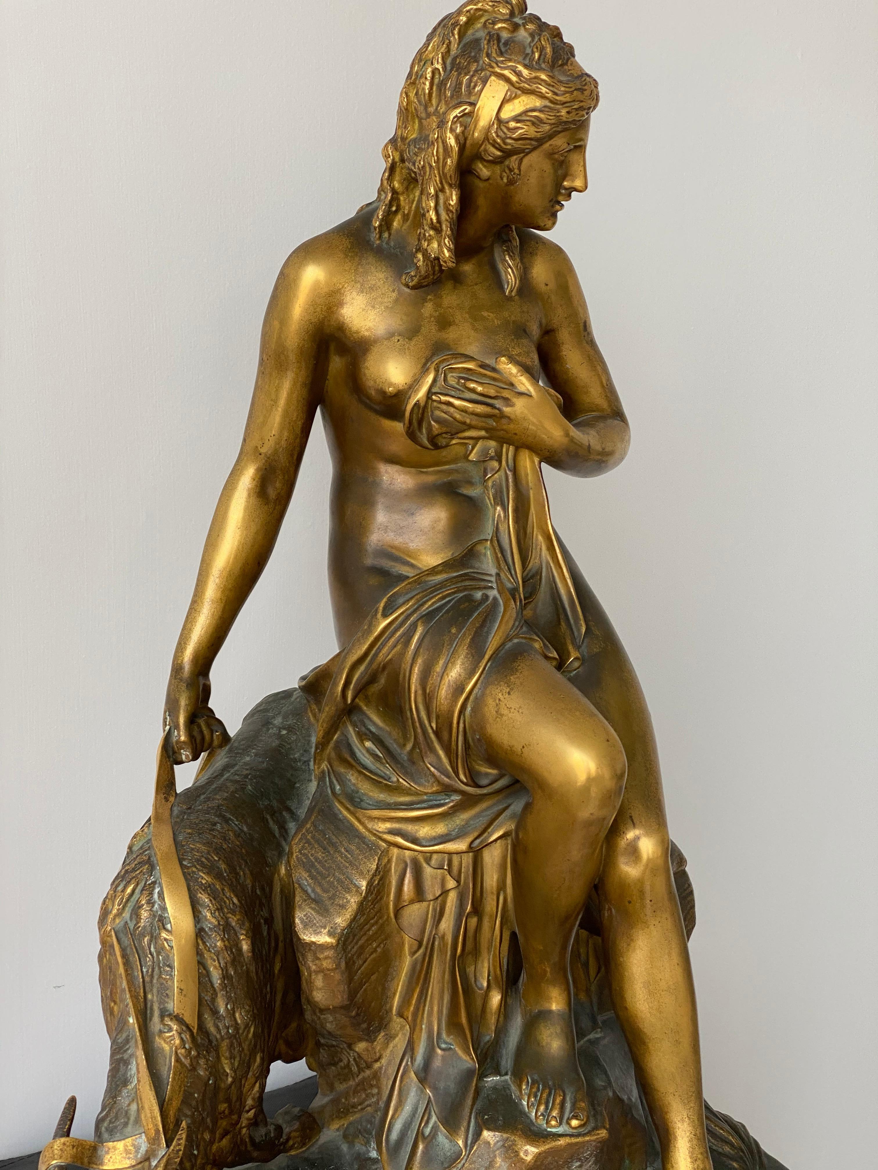 Louvre, Bronze nach P. Julien Hergestellt aus einem Marmor, bestellt von Marie-Antoinette – Sculpture von Pierre Julien