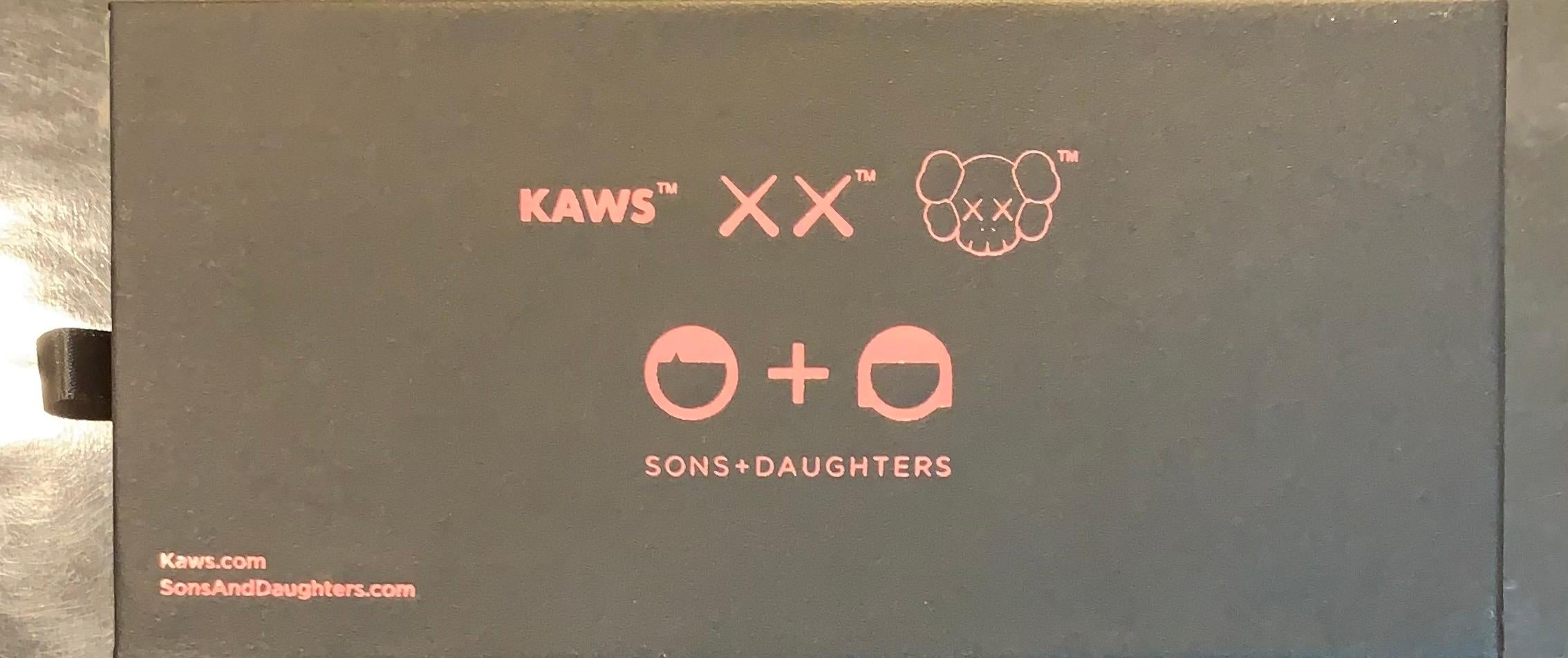 KAWS Son's and Daughter's Eye Glasses XX Rosa Edition Street Art Kids Mode im Angebot 3