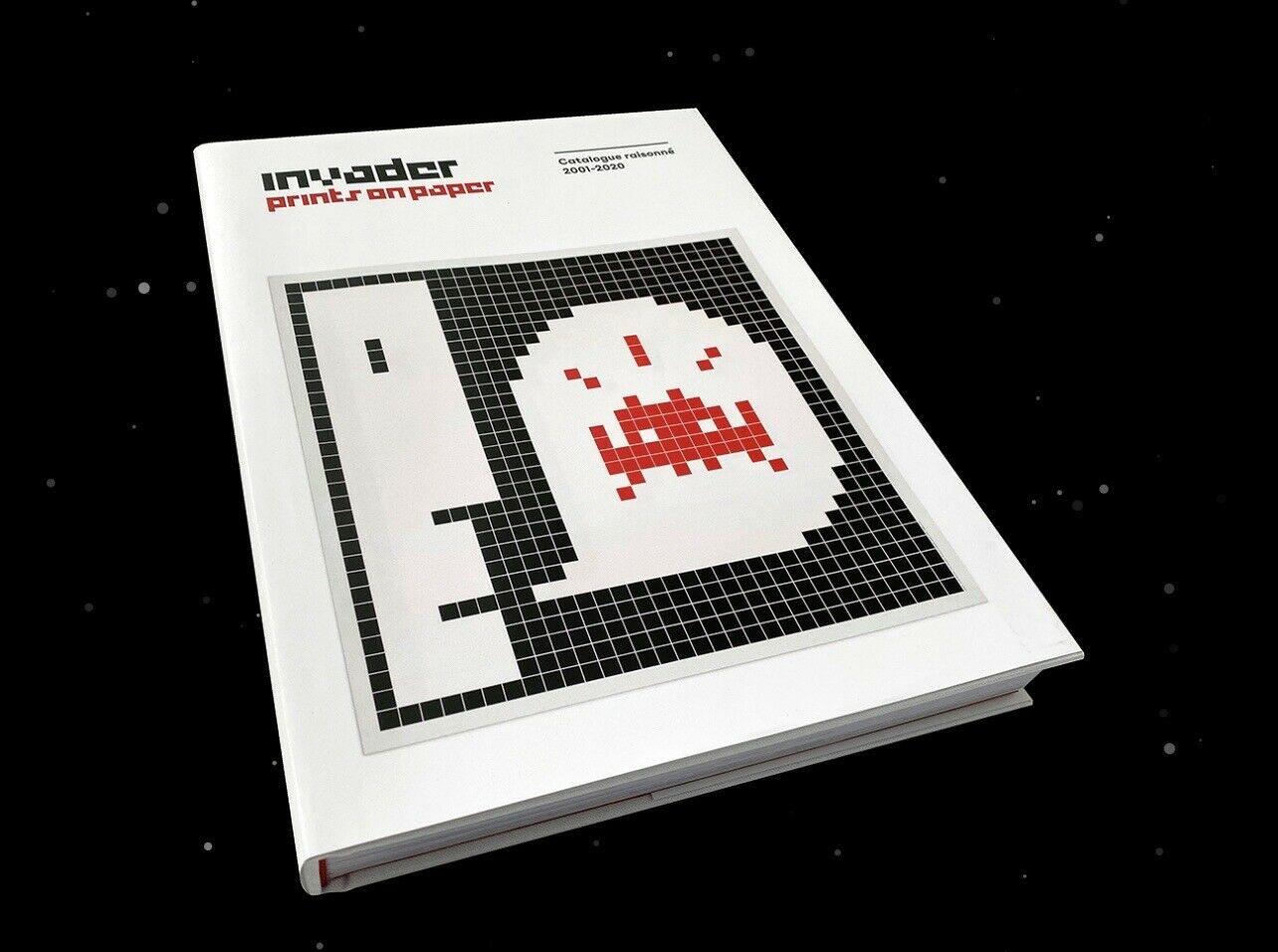 Space Invader Prints On Paper Art Book Prints 2001 - 2020 Limited Edition Street For Sale 1