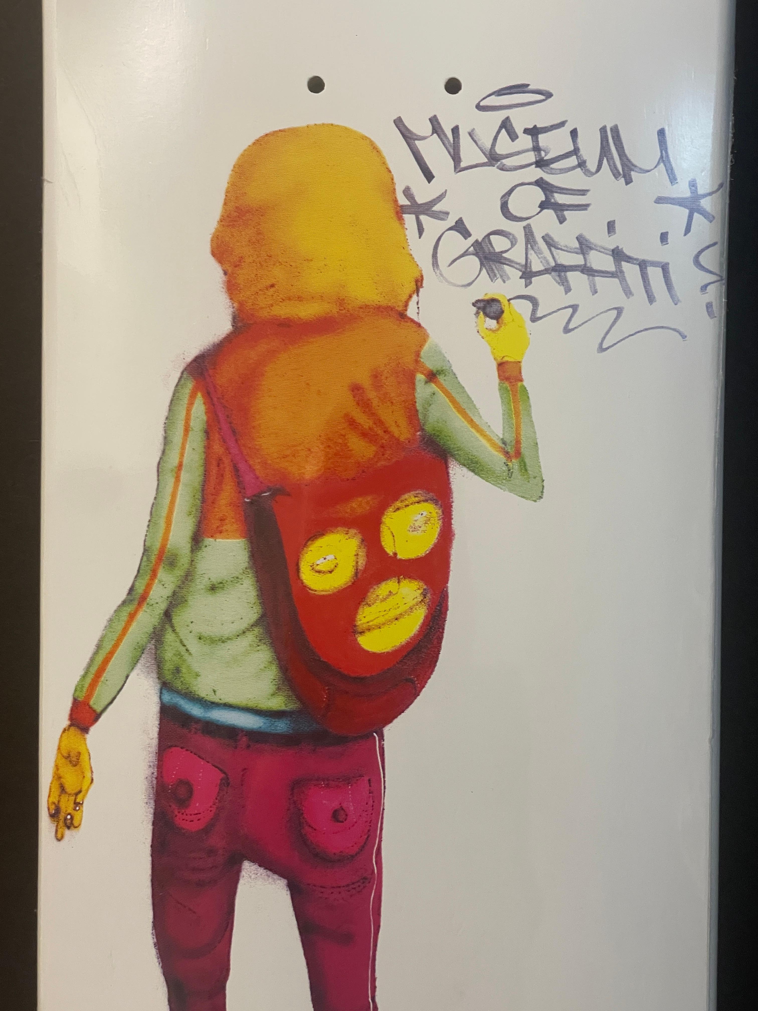 Os Gêmeos Skateboard Street Contemporary Graffiti Ausgabe von 300 Siebdruck im Angebot 2