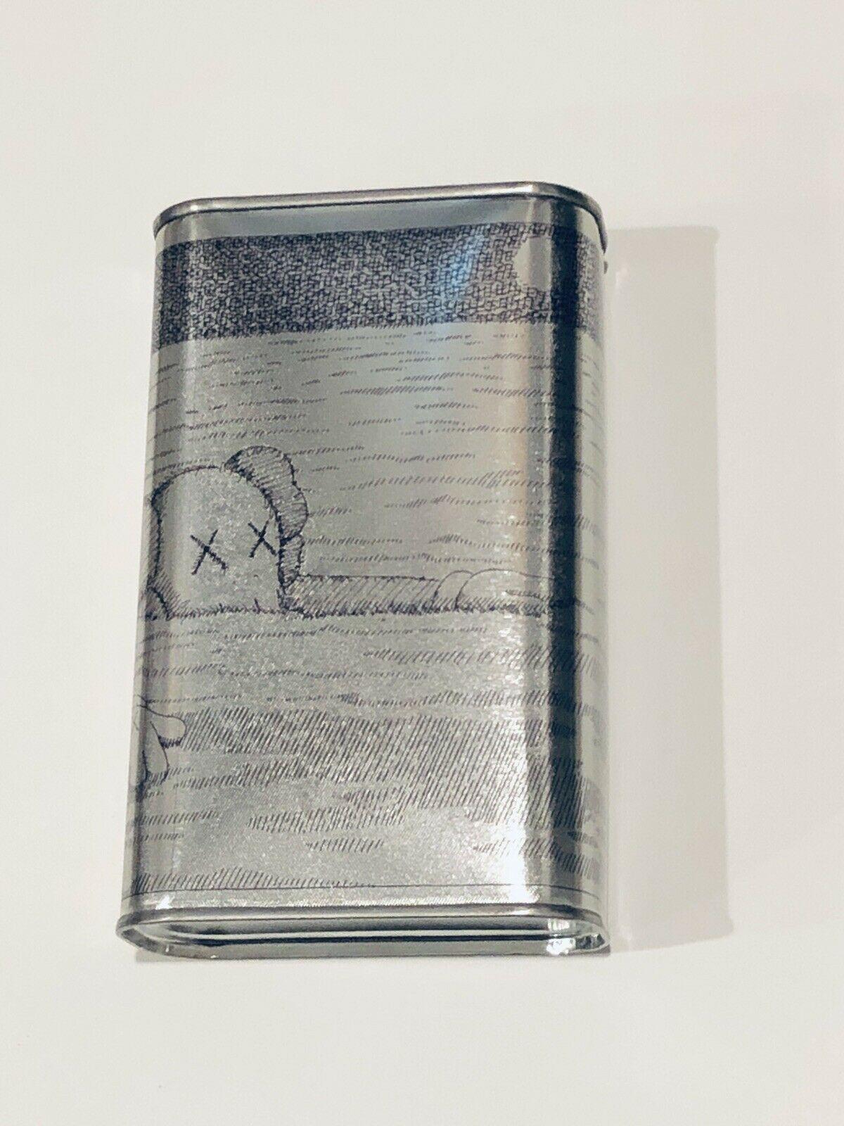KAWS limited edition of 500 Olive Oil Tins From Italy with Due Leoni Street Art For Sale 3