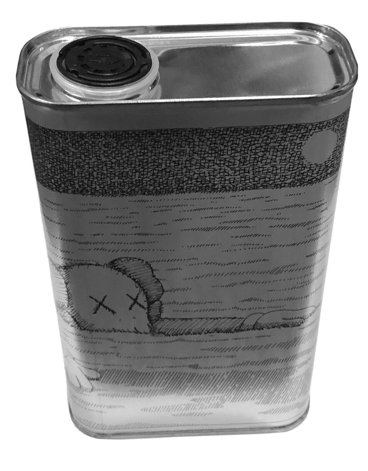 KAWS limited edition of 500 Olive Oil Tins From Italy with Due Leoni Street Art For Sale 4