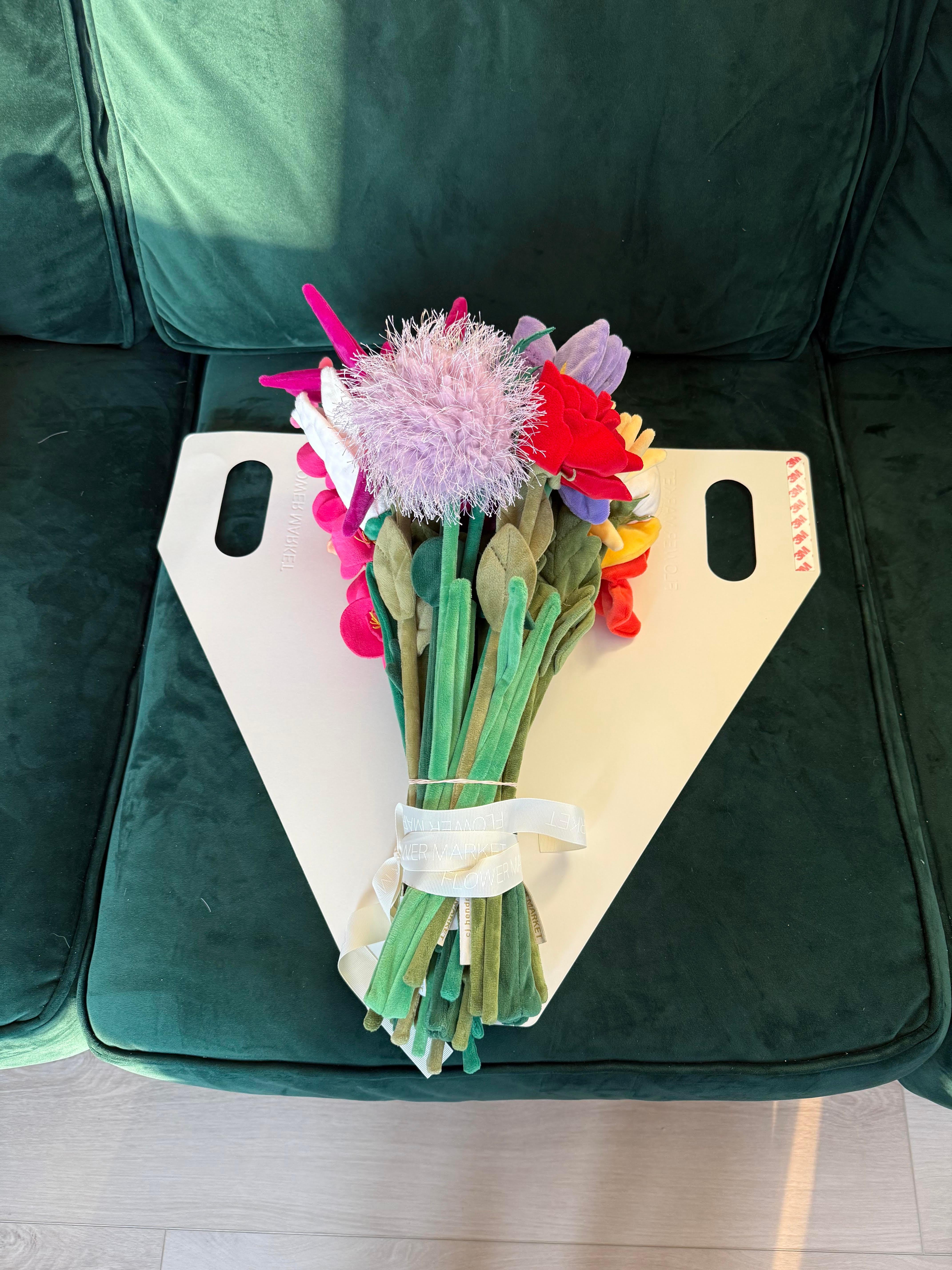 CJ Hendry Flower Market 2.0 ALL 27 FLOWERS Edition limitée NYC Pop Up en vente 5