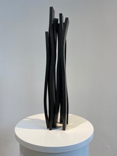 Enserée, 2017 steel sculpture, abstract, black, minimalism, vertical lines