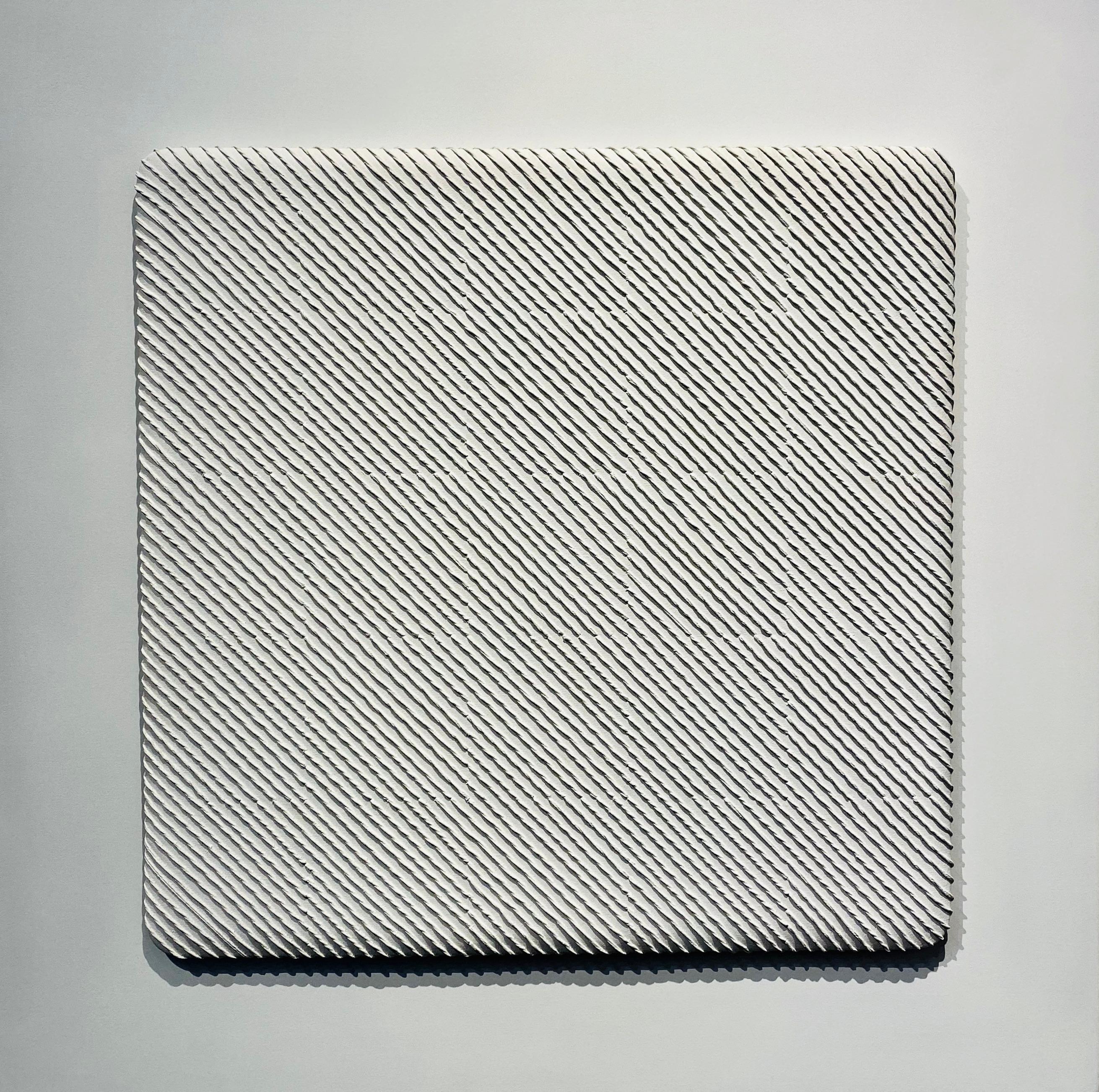 Walter Leblanc
Twisted String (TX180), 1971
cotten and white latex on canvas
60 x 60 cm  23 2/3 x 23 2/3 in
framed in acrylic box
signed and dated on verso.
Provenienz:
Fondation Walter & Nicole Leblanc, Brüssel
Exhibited:
Milan, Vismara, Walter