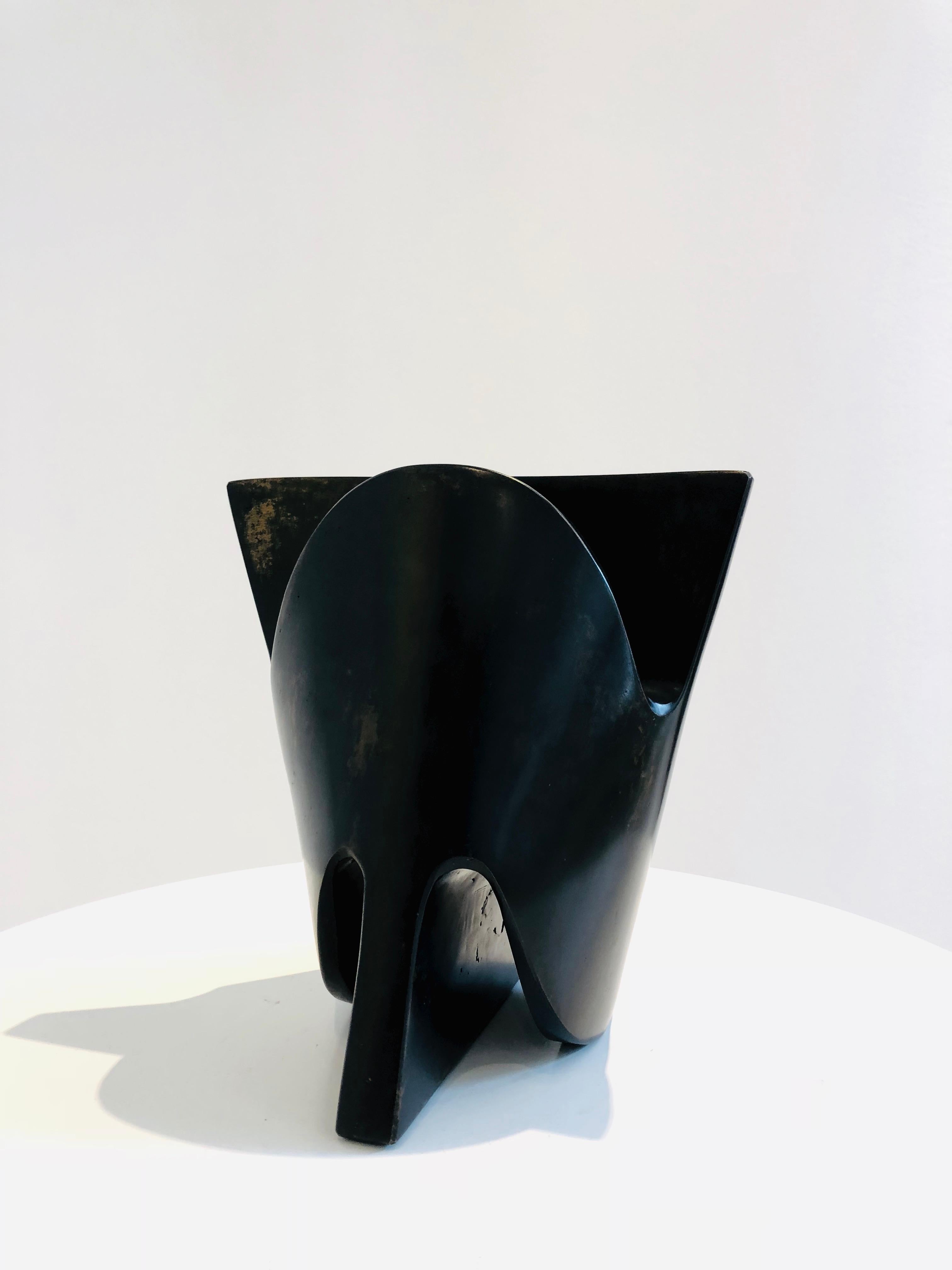 Kings Head 2001, Bronze sculpture, contemporary - Sculpture by Maximilian Verhas