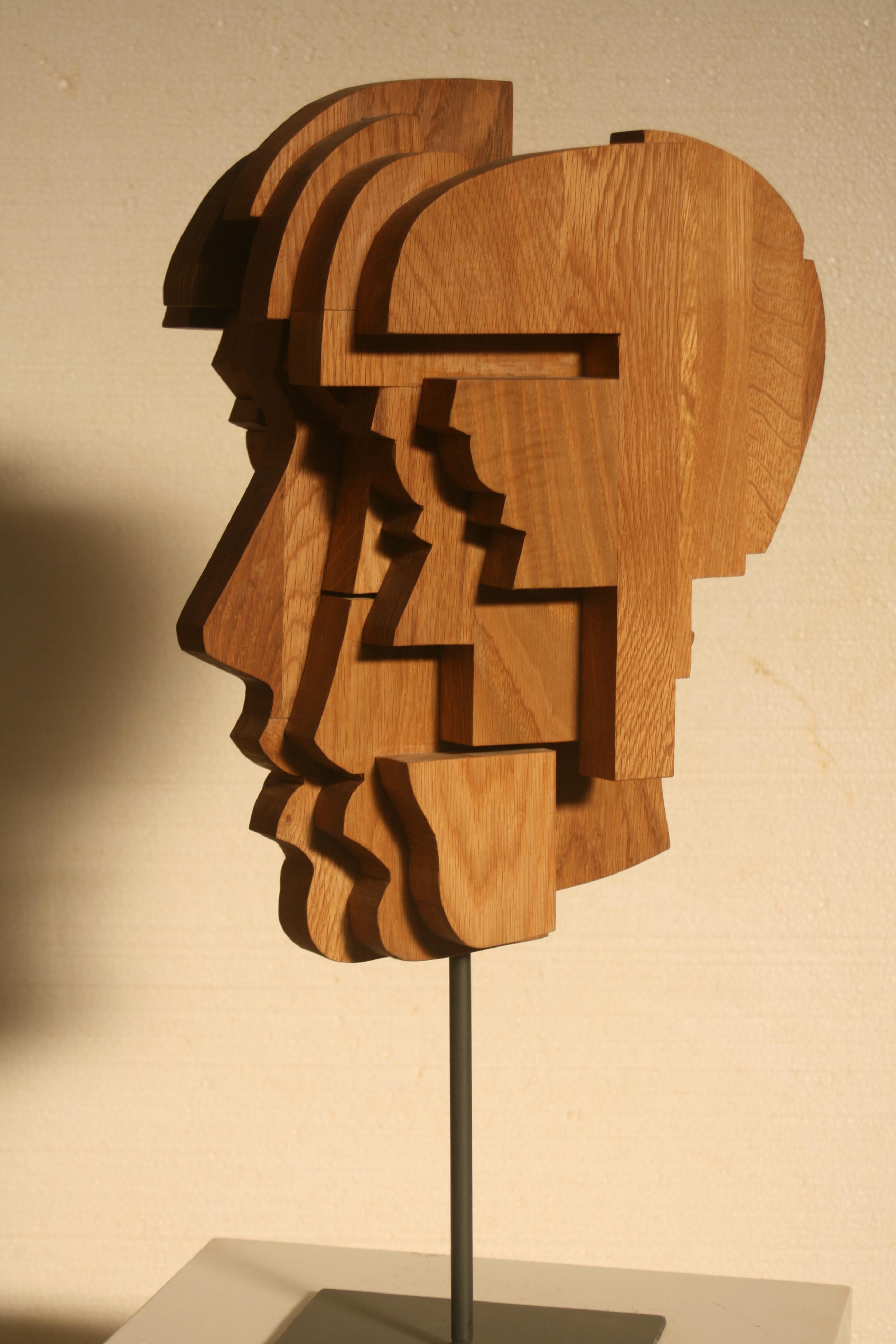 Agostinho Nogueira Lopes Figurative Sculpture - Cabeça de menino, Nogueira Lopes, 2020, Contemporary sculpture, Oak wood, Brown 