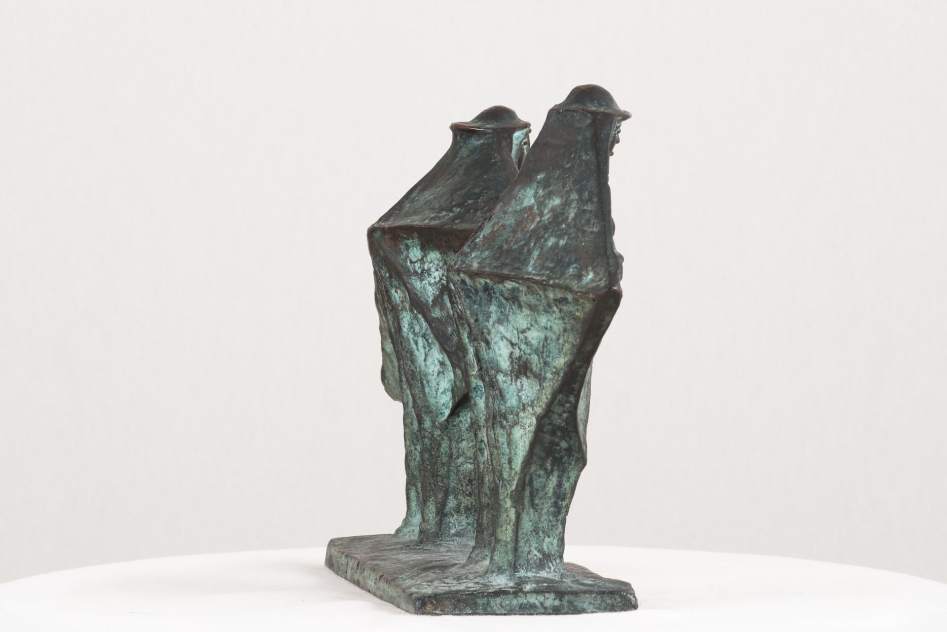Camponeses mãos dadas, n.d., Jorge Vieira, Modern Art, Bronze Sculpture, Green For Sale 6