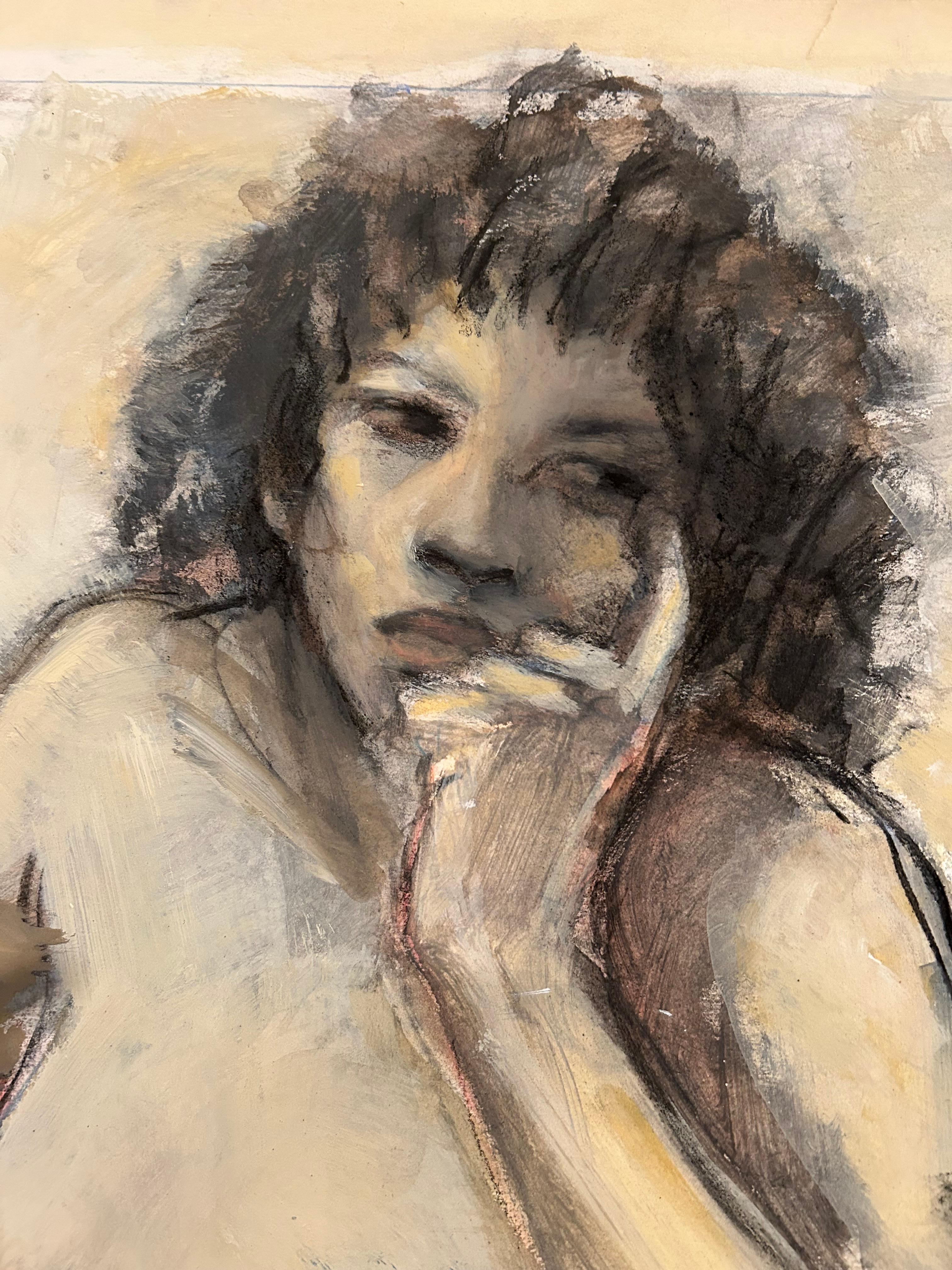 Red Pillow, disegno a tecnica mista pastello acrilico carboncino di figura femminile, nudo - Art di Audrey Anastasi