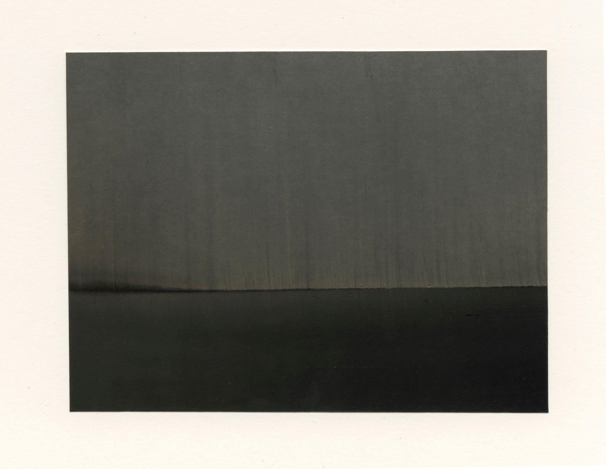 Abstract Photograph Christopher Colville - Horaires sombres Horizon 99