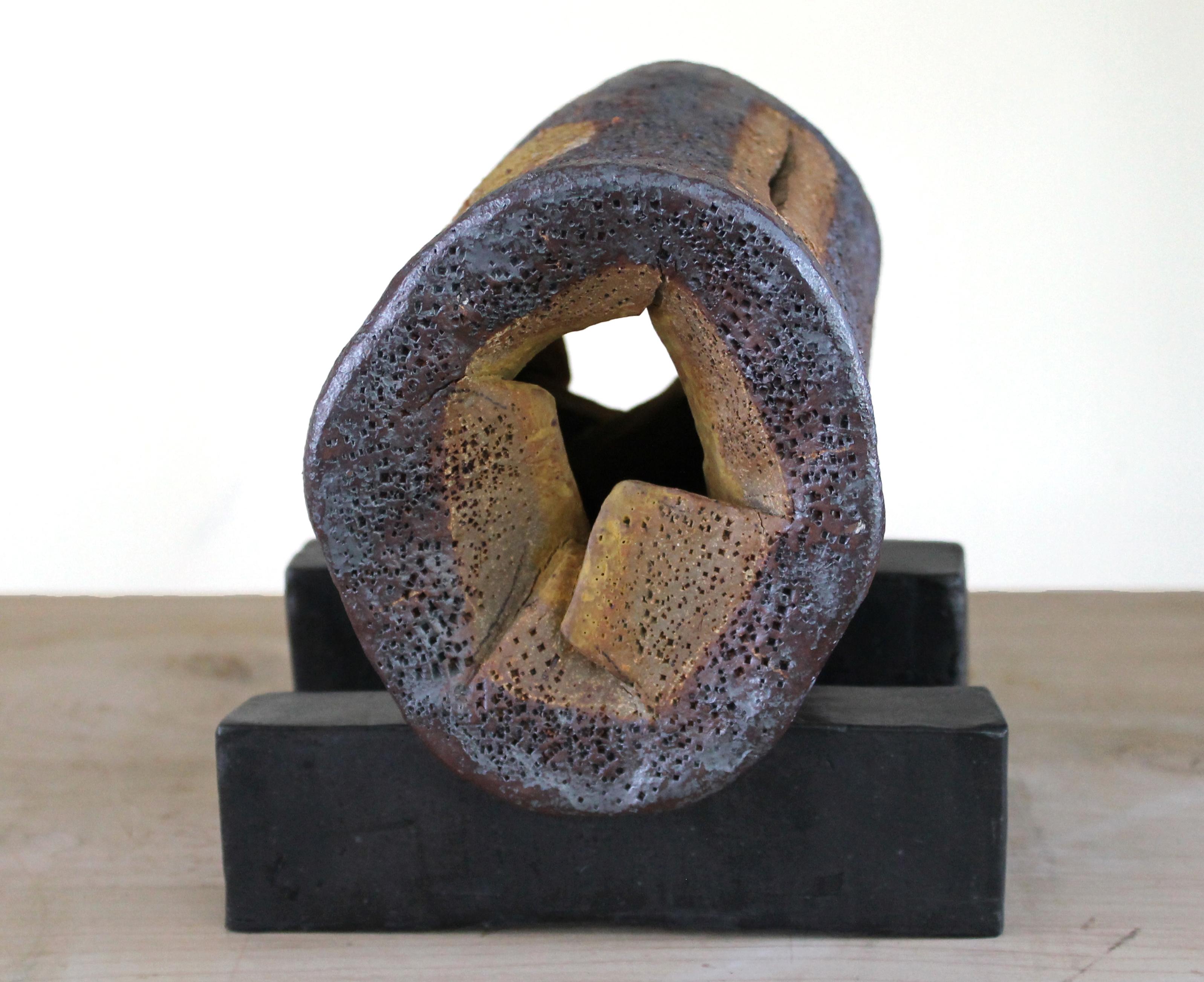 « OBJET ROTIQUE », sculpture, argile, abstrait, contemporain, céramique, érotique - Contemporain Mixed Media Art par Harold Wortsman