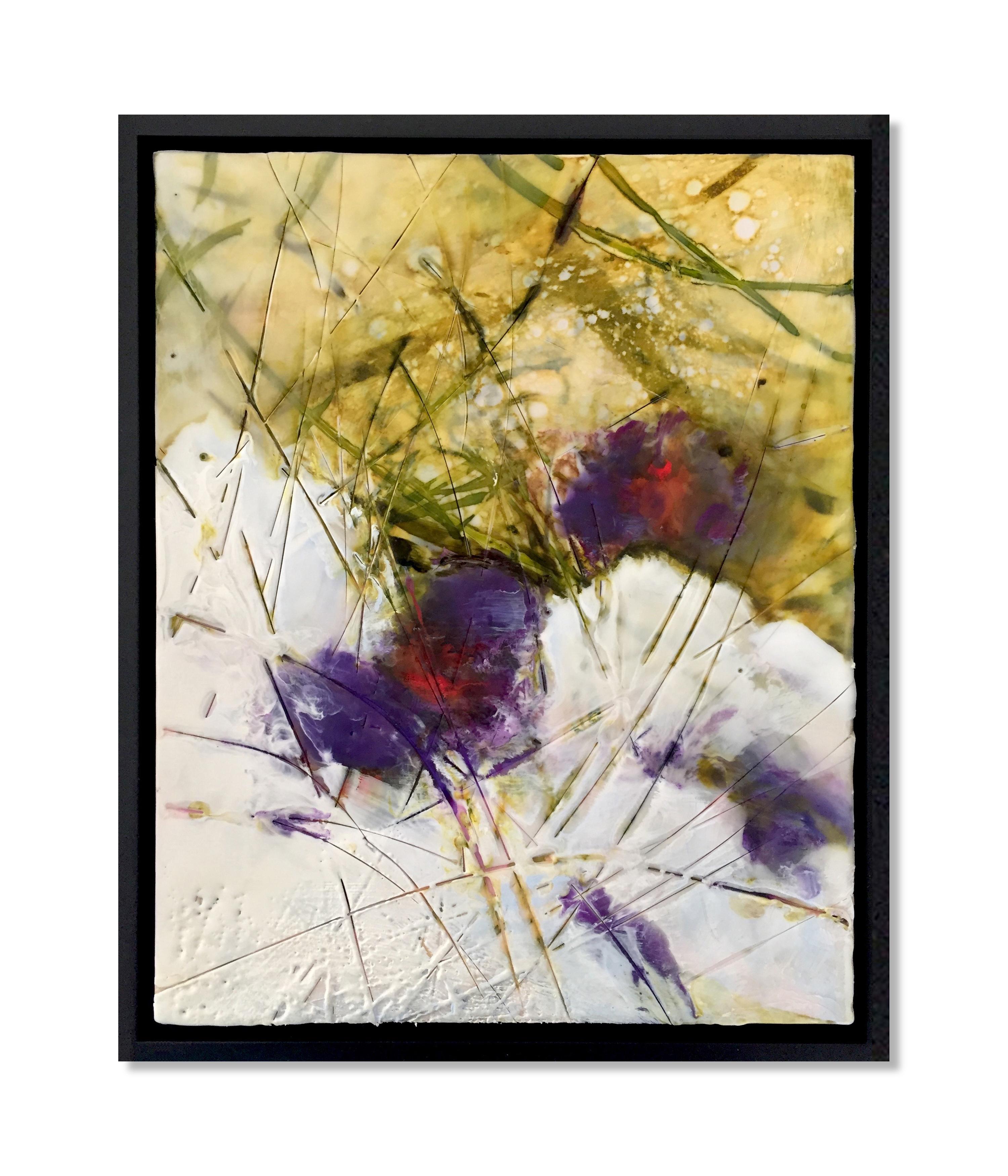 « Neige sur Crocus », peinture à l'huile, à l'encaustique, paysage, fleur, saison hivernale - Painting de Regina Quinn 
