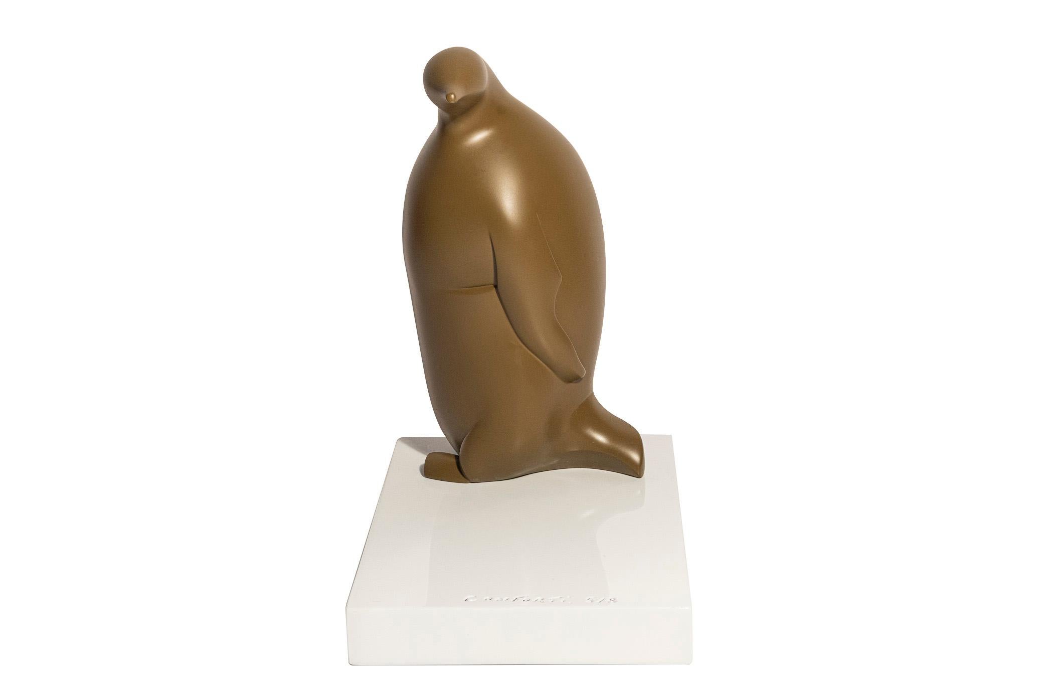 Bernard Conforti,
La sculpture du pingouin,  
Résine,  
Signé et numéroté 5/8,  
France, datant d
environ 2010.  

Mesures : Profondeur 25 cm, hauteur 45 cm, largeur 40 cm.