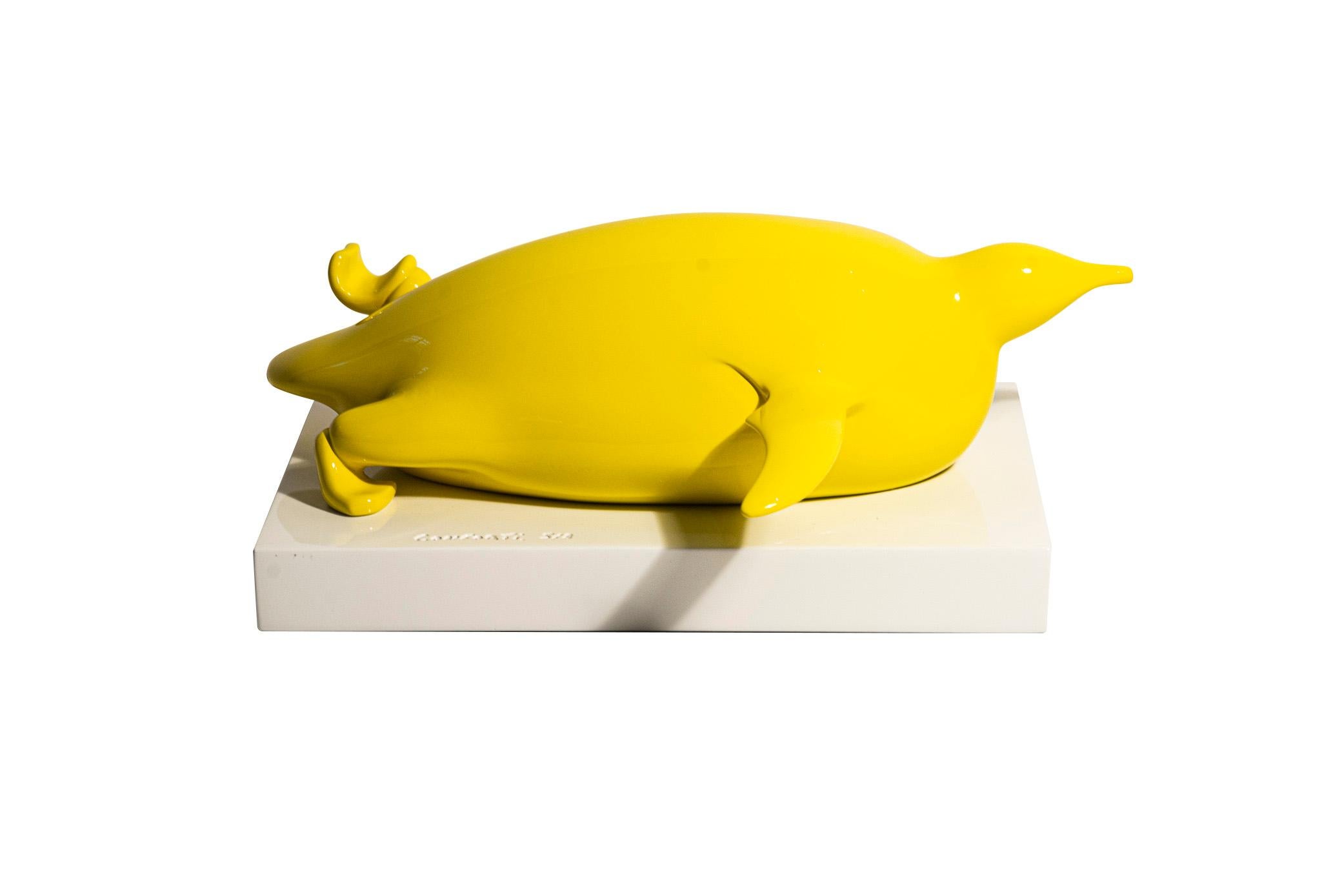 Bernard Conforti,  
Penguin sculpture,  
Resin,  
Signed and numbered 5/9,  
France, circa 2010.  

Measures: Width 53 cm, depth 46 cm, height 21 cm.