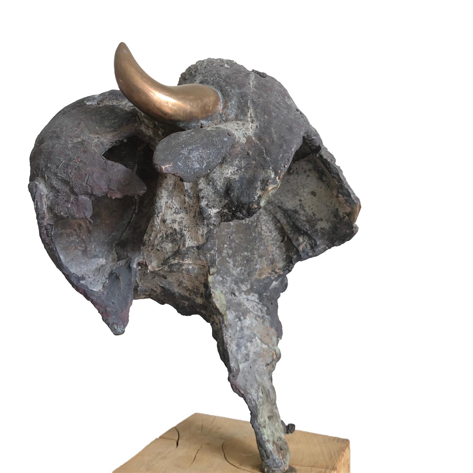 Figurative Bronze Contemporary Sculpture: Europa e il Toro For Sale 7