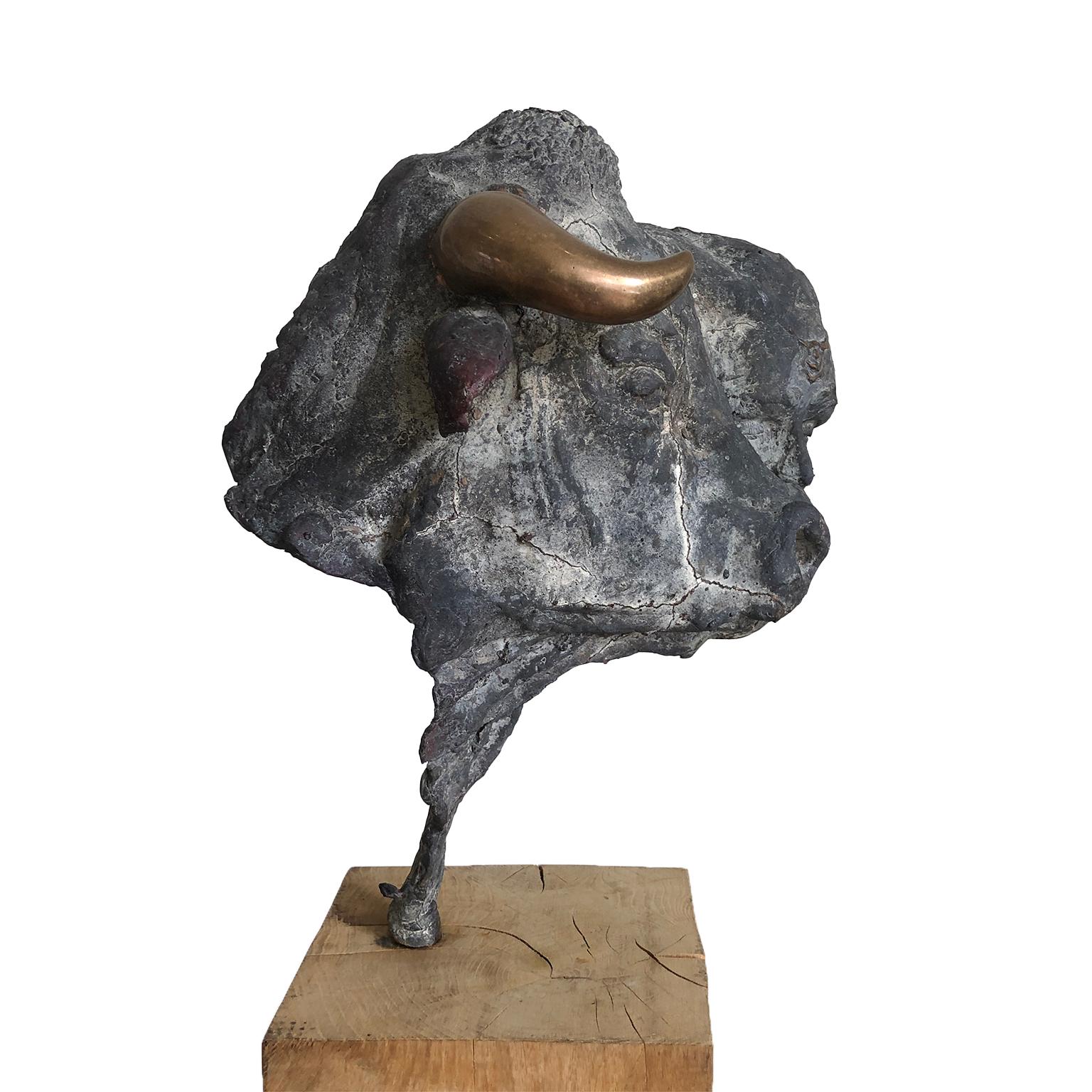Figurative Bronze Contemporary Sculpture: Europa e il Toro For Sale 1