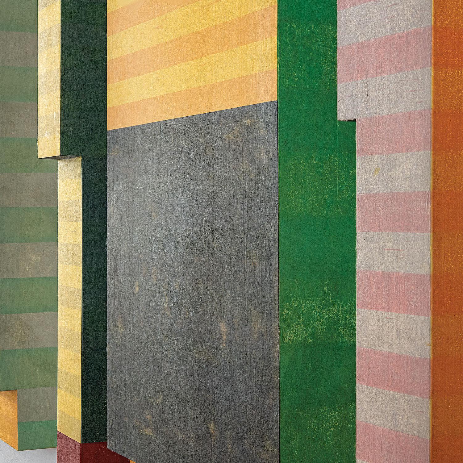 Sombras de jardín: Sombras de ciudad, Paul Furneaux, Escultura geométrica abstracta de pared en venta 3