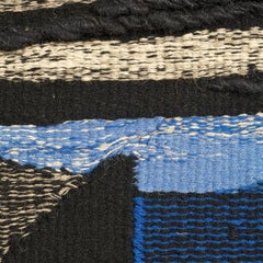 Des ailes, tapisserie tissée abstraite du milieu du siècle dernier, sculpture murale en textile bleu