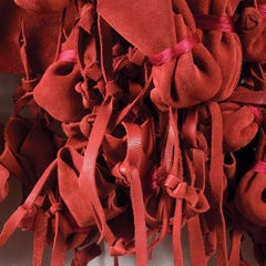 Tatoo, arazzo in pelle rossa di metà secolo, scultura da parete astratta