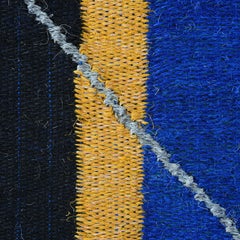 Giallo, blu e nero, arazzo geometrico contemporaneo di Gudrun Pagter