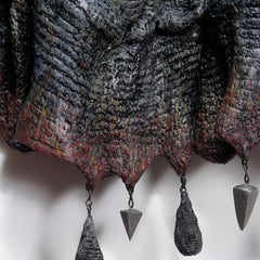 "Baggage" Norma Minkowitz, Contemporary, Sculpture murale figurative en techniques mixtes