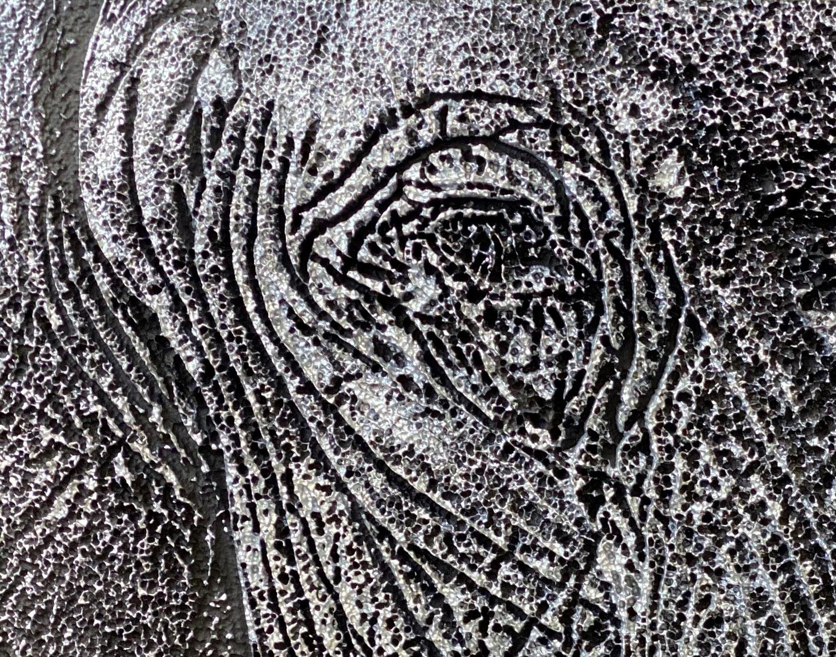 Silver Look - Elephant Representation - Painting by Yann C
