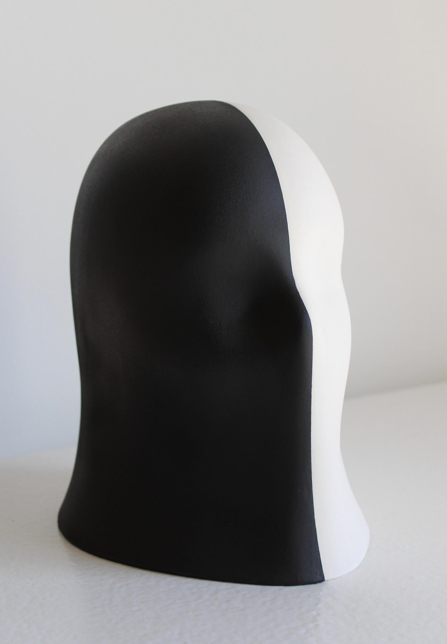 Black/White Veil, Chloe Rizzo Sculpture Porcelain Female Head For Sale 1