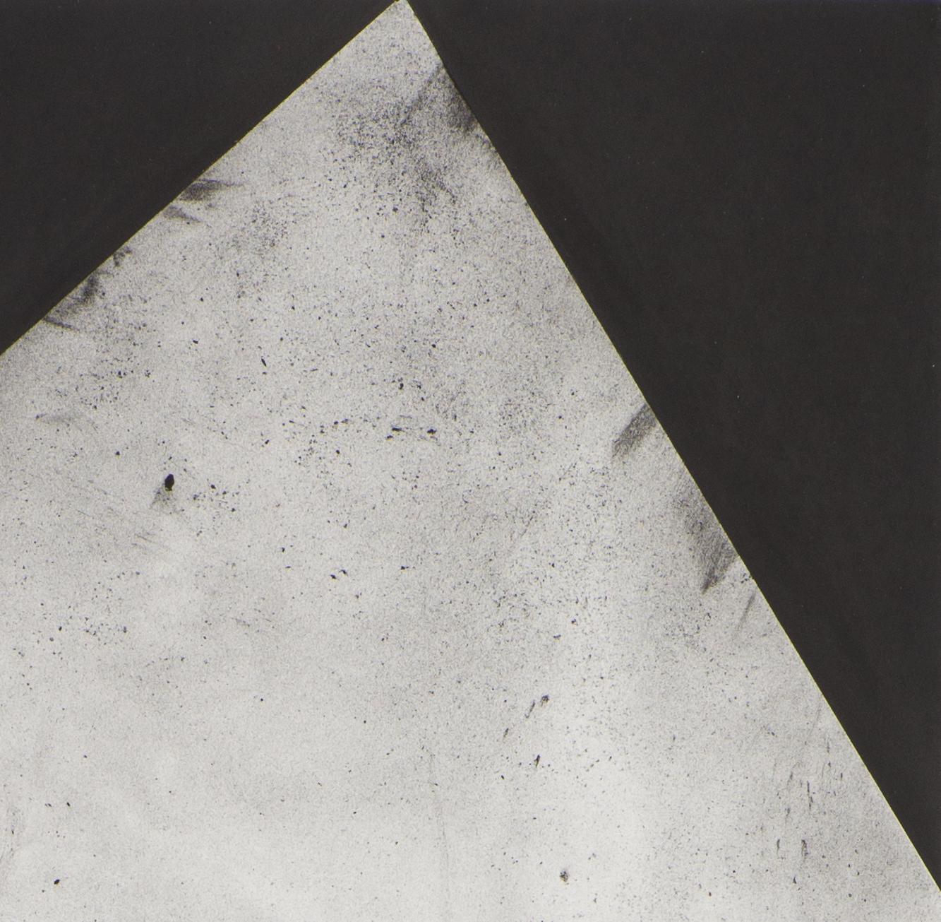 Ohne Titel 11 (Grau), Abstract Drawing, von George Thiewes