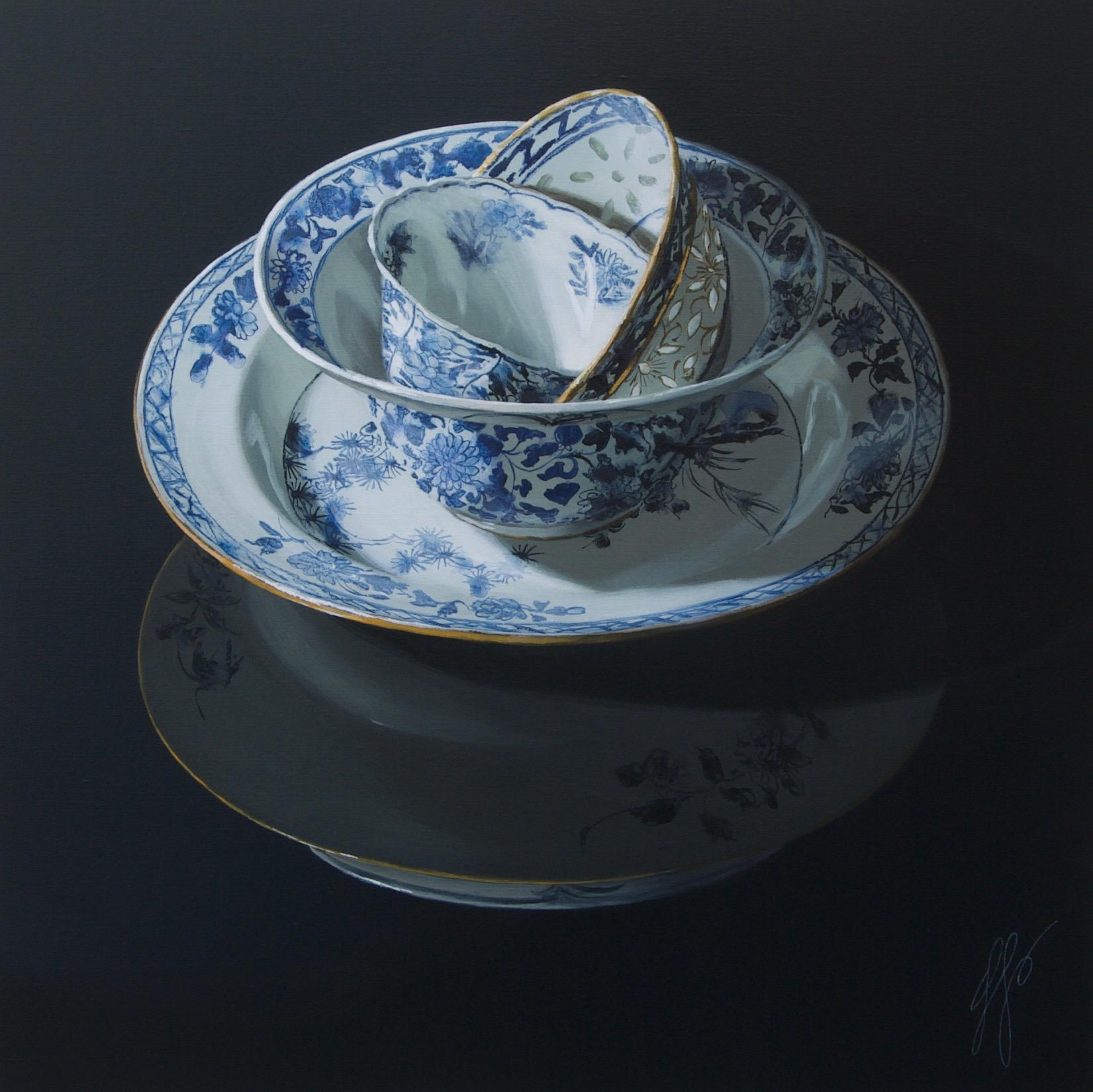 Sasja Wagenaar Figurative Painting - "Chinese porcelain stacking of bowls and plates on dark" Still-Life Painting