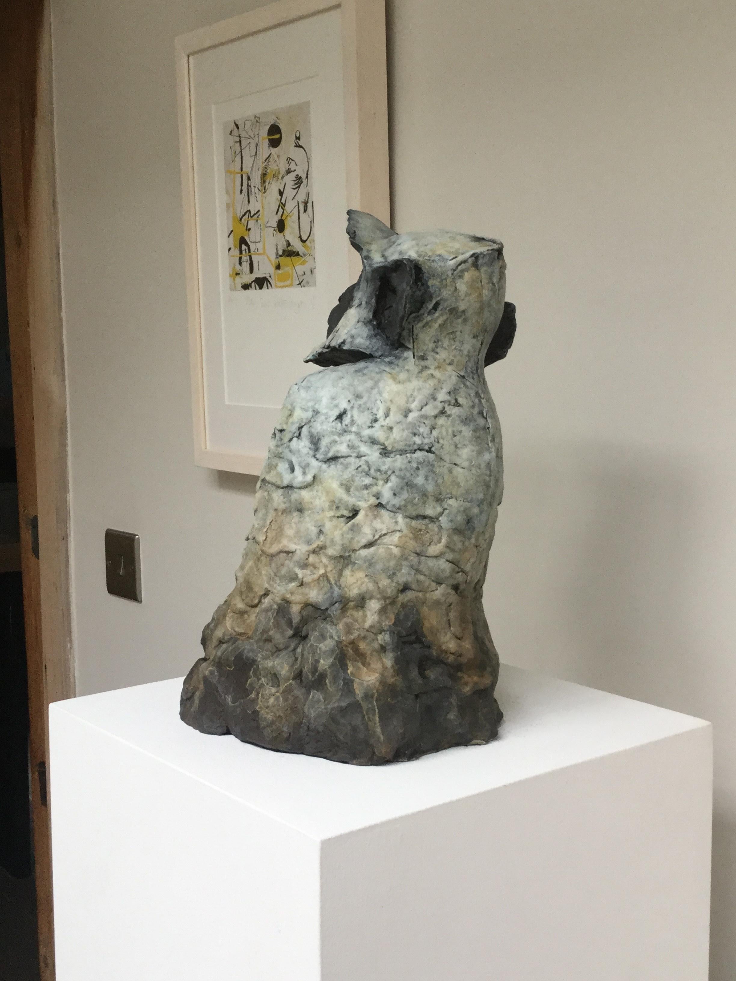 Nichola Theakston (1967) has established herself as one of the UK’s foremost contemporary sculptors working within the animal genre. 

Primates are Nichola's favorite subject. In her words: 'The notion that an individual creature may experience some