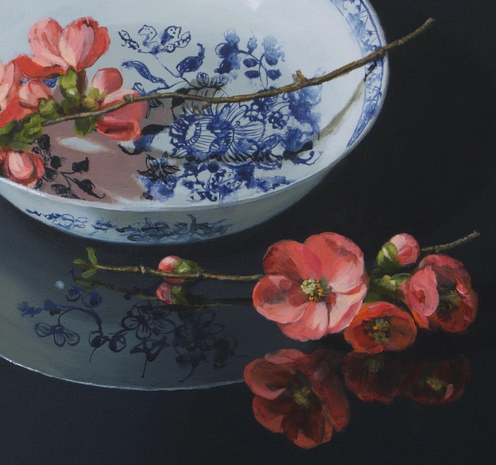 ''Pink Quince on a Plate (dark)'' Contemporary Still-Life of Chinese Porcelain - Painting by Sasja Wagenaar