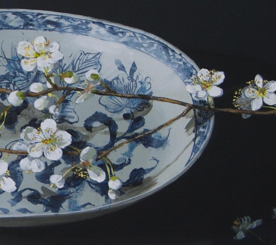 ''Wild Cherry on Porcelain Plate'' Contemporary Still-Life of Chinese Porcelain - Black Figurative Painting by Sasja Wagenaar