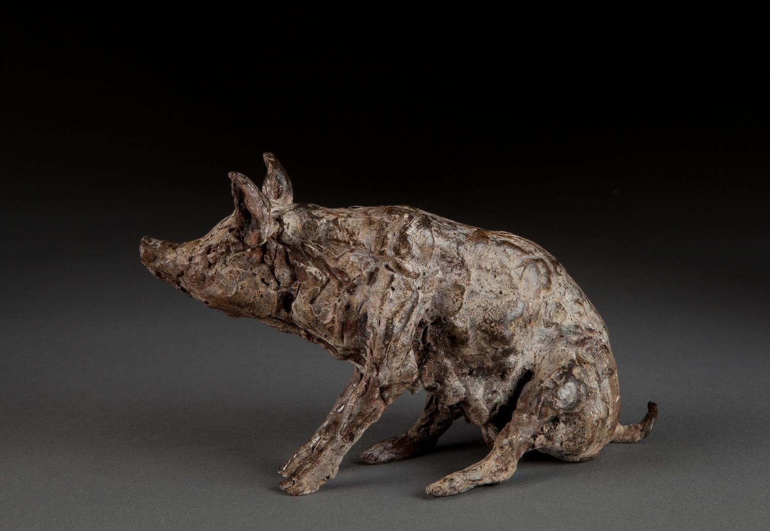 Sitzende Sau'', Contemporary Bronze Sculpture Porträt einer Sau, Schwein im Angebot 2